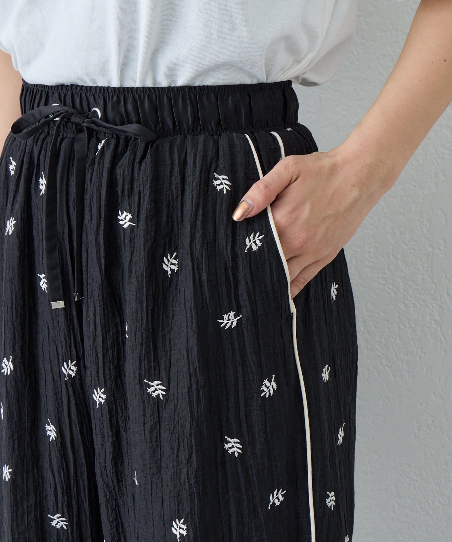 CIAOPANIC TYPY(チャオパニックティピー) 【3サイズ展開】楊柳花柄刺繍イージーパンツ