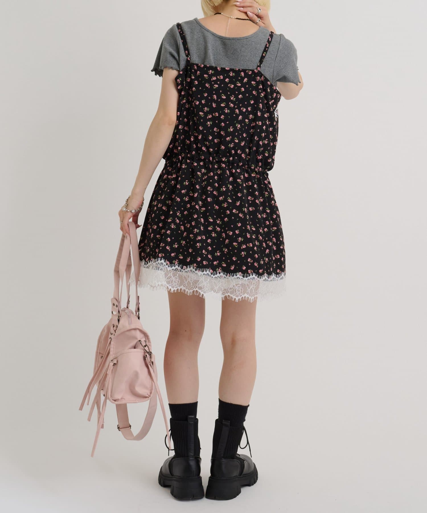 w closet(ダブルクローゼット) 【3色展開】Vレースキャミワンピース