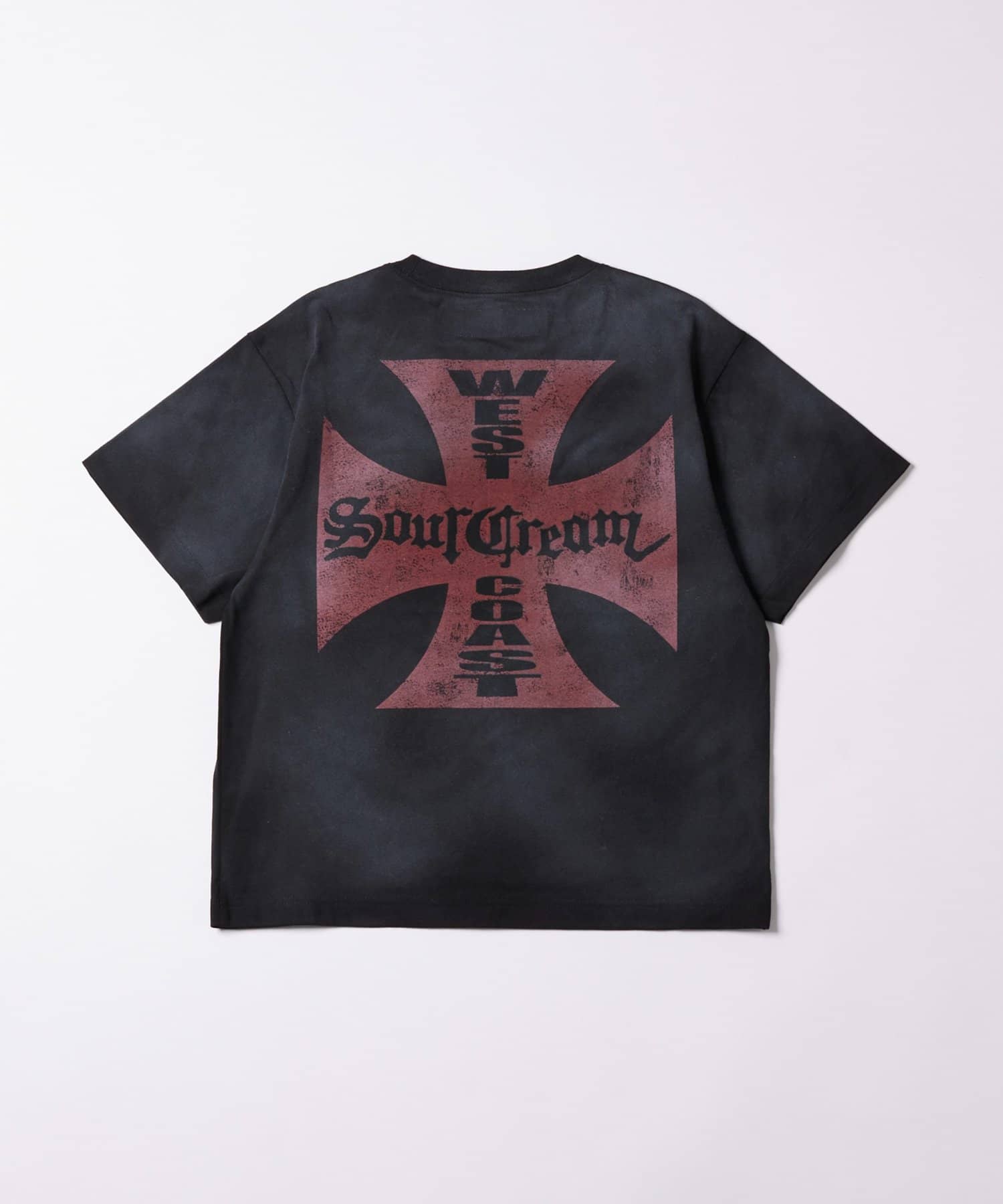 WHO’S WHO gallery(フーズフーギャラリー) SourcreamクロスバックプリントTEE