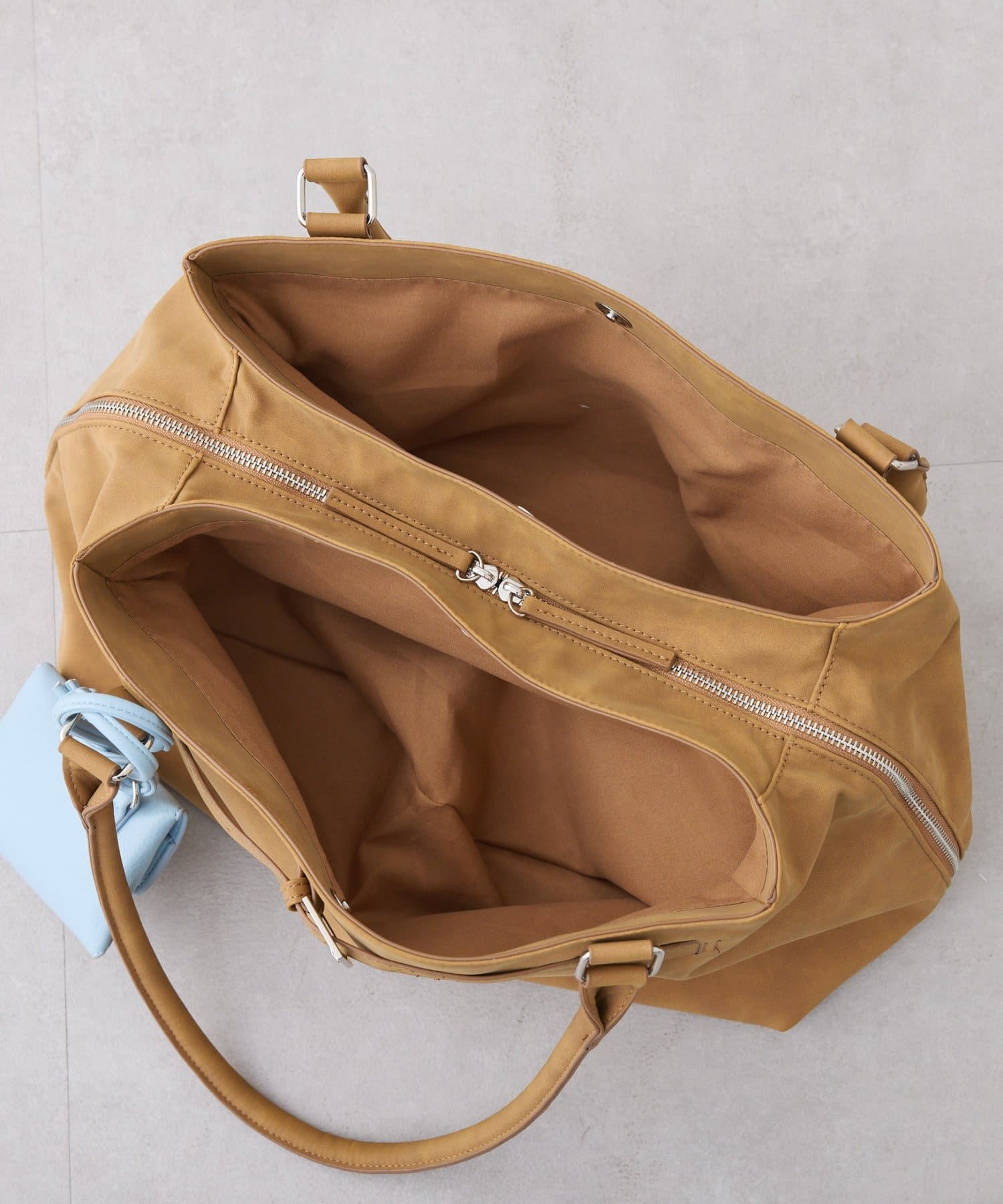 CIAOPANIC TYPY(チャオパニックティピー) 【WEB限定A4サイズ収納可能！】ポーチ付きベルトデザインBAG