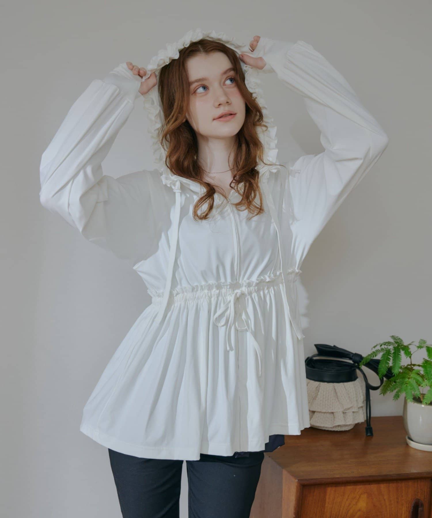 Chico(チコ) 水着/ラッシュガード【SALON by Chico】フリルデザインパーカー