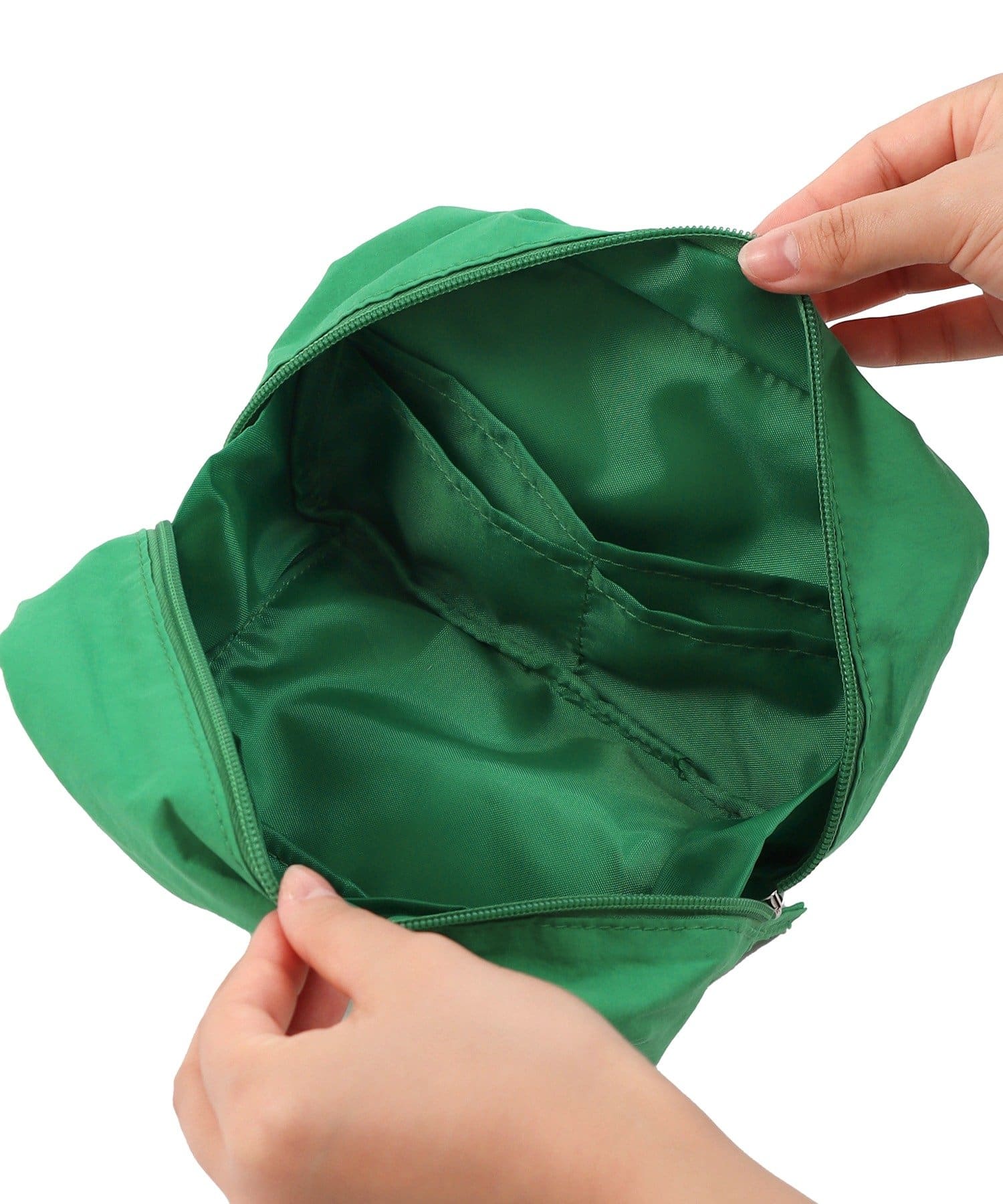 3COINS(スリーコインズ) はっ水スクエアポーチ