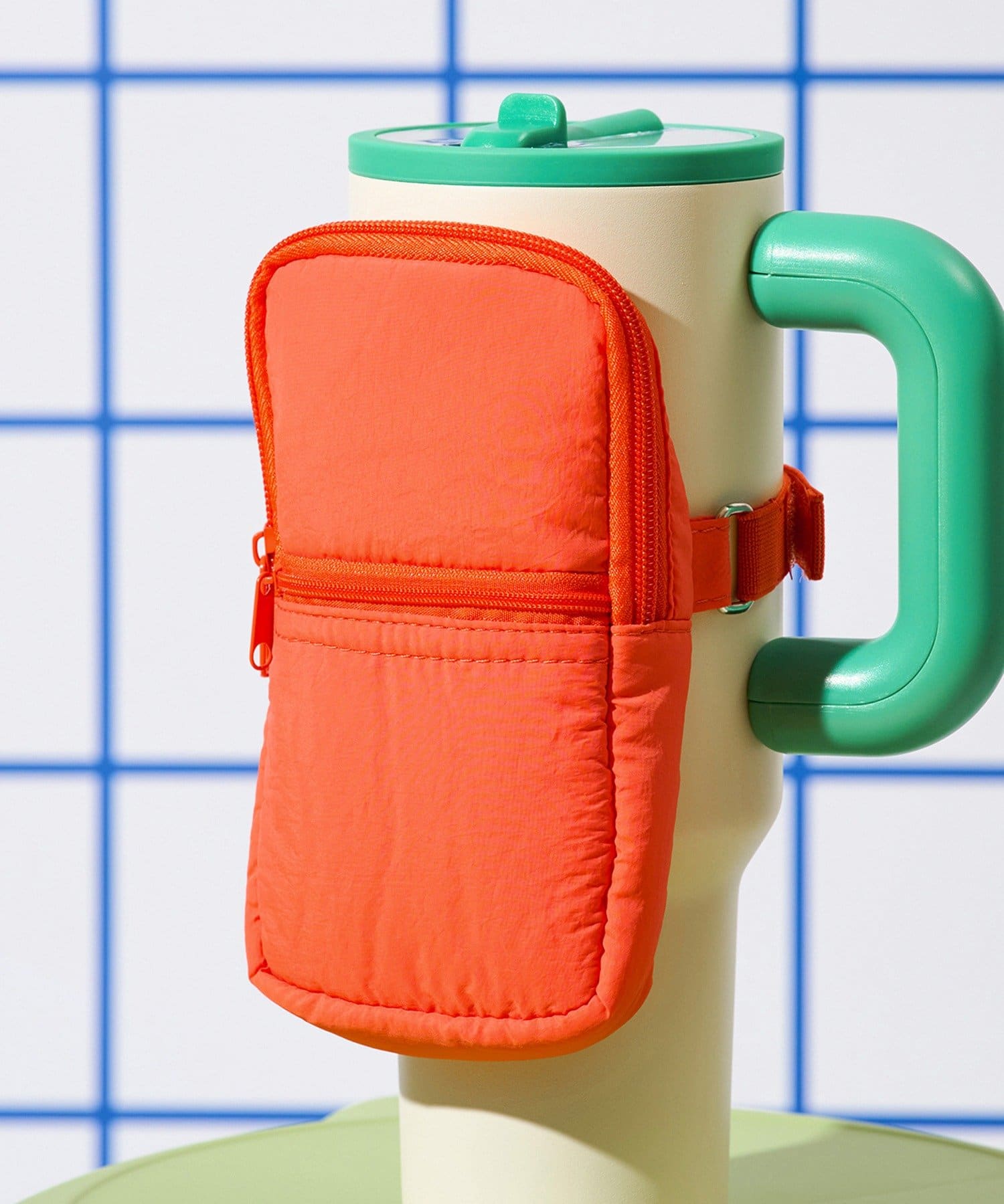 3COINS(スリーコインズ) 大容量タンブラー用ポーチ／CUSTOM TUMBLER