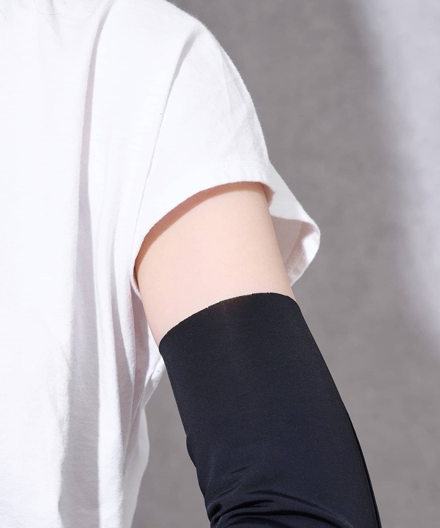 3COINS(スリーコインズ) UV冷感シームレスアームカバー