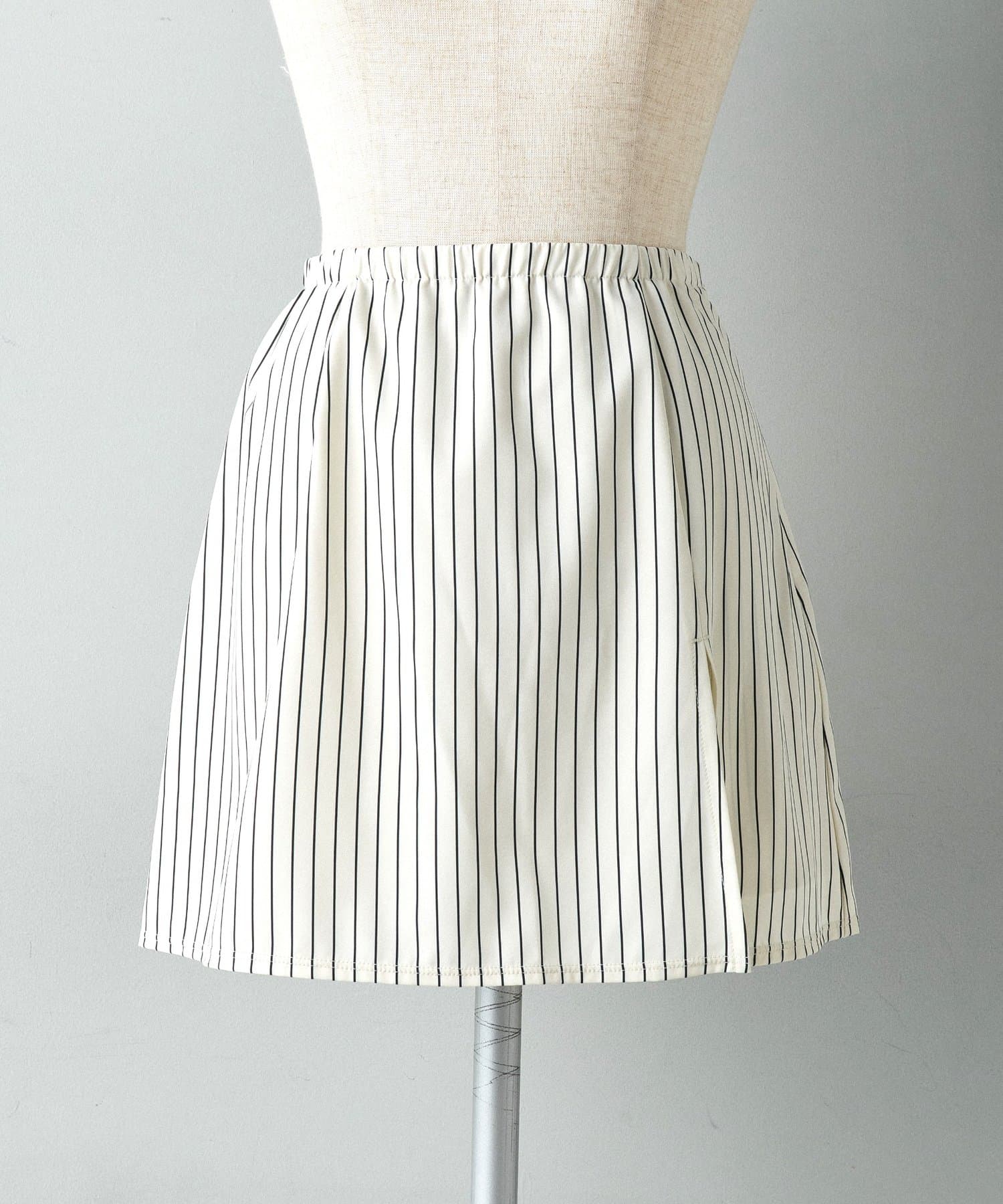 natural couture(ナチュラルクチュール) 【水着】ファスナー付きキュロット