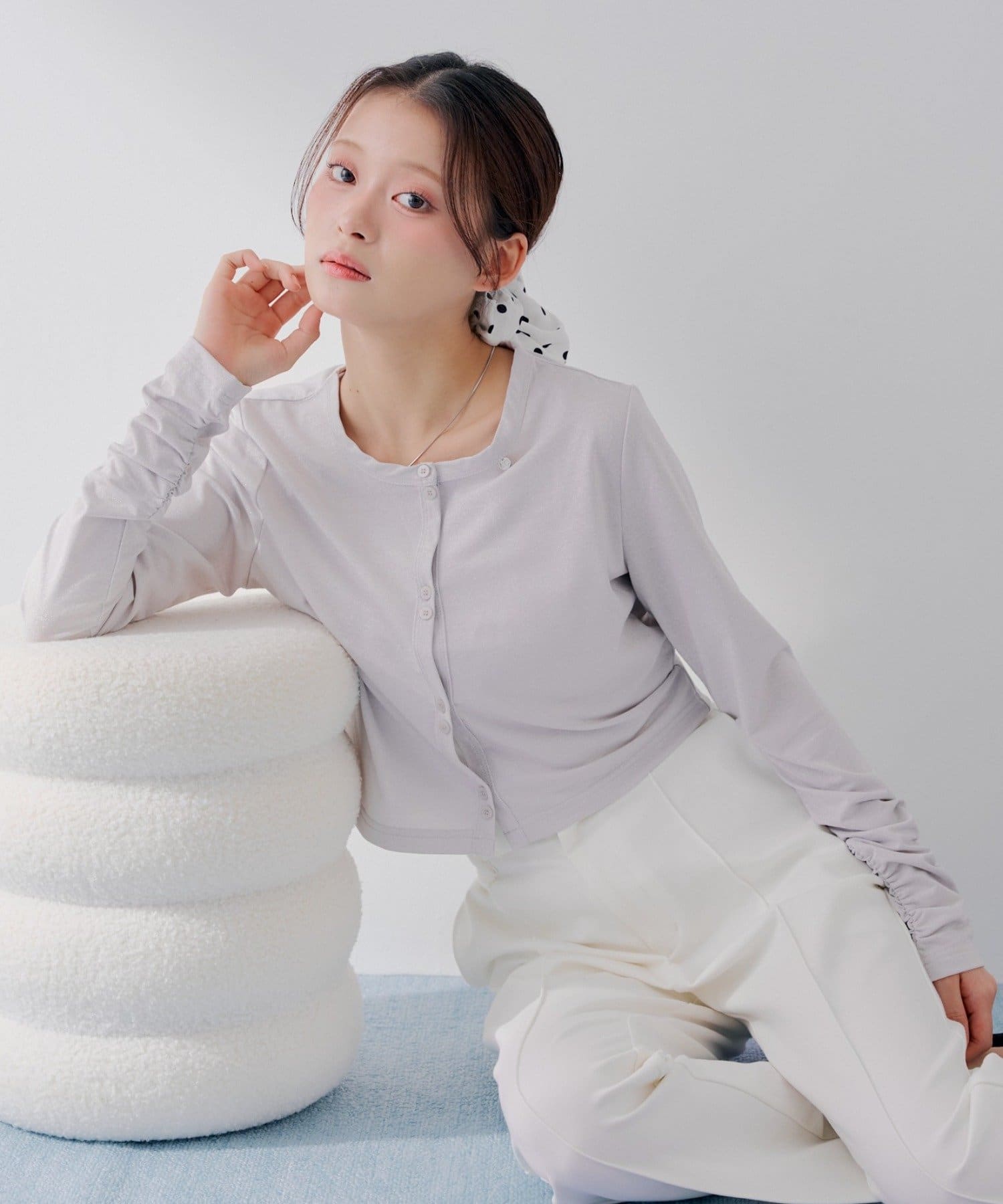 Chico(チコ) 【SALON by Chico】紫外線カット&接触冷感/コンパクトラメクルーUVカットカーディガン【シワになりにくいイージーケア素材】