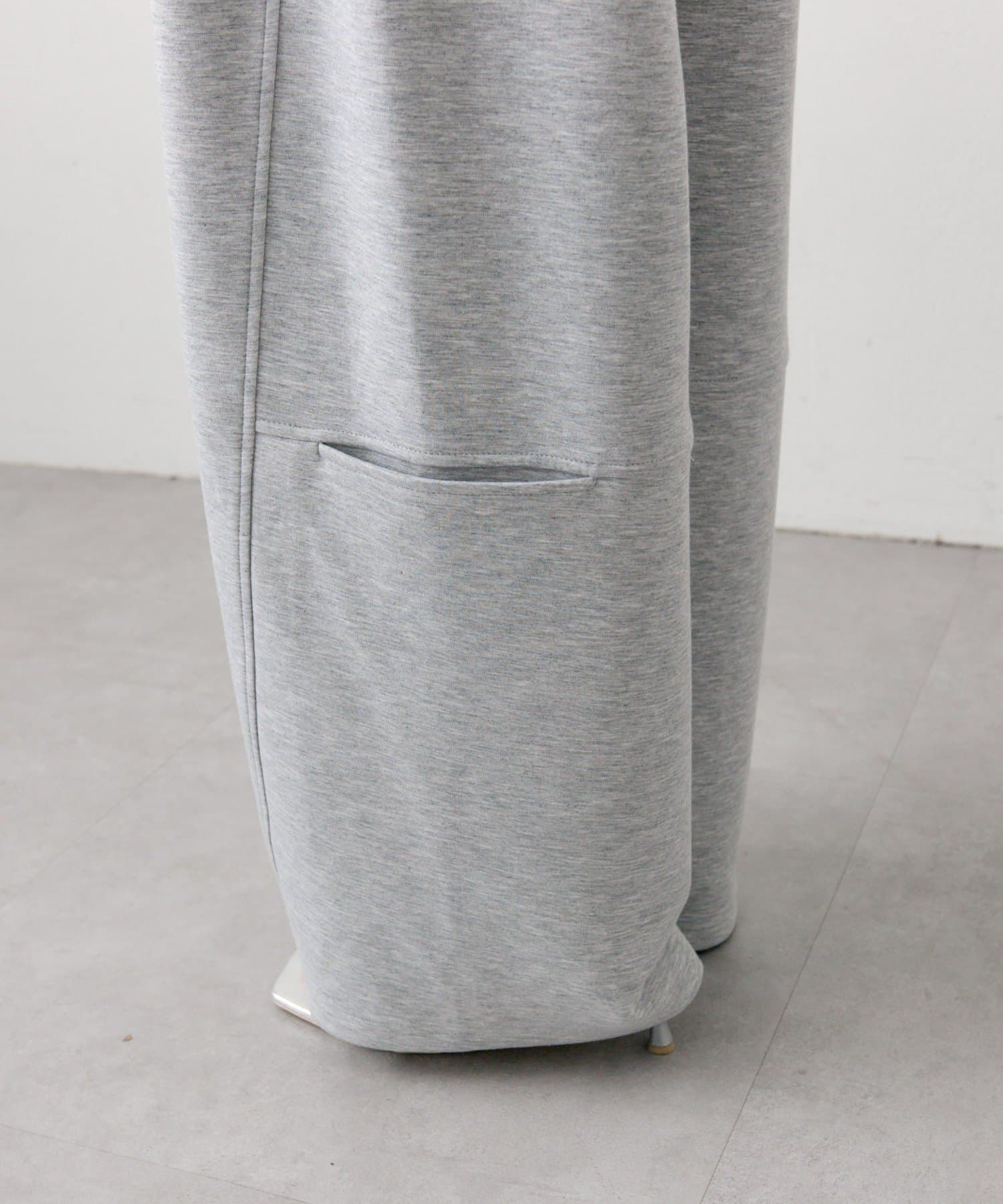 mystic(ミスティック) タックカーブスウェットパンツ