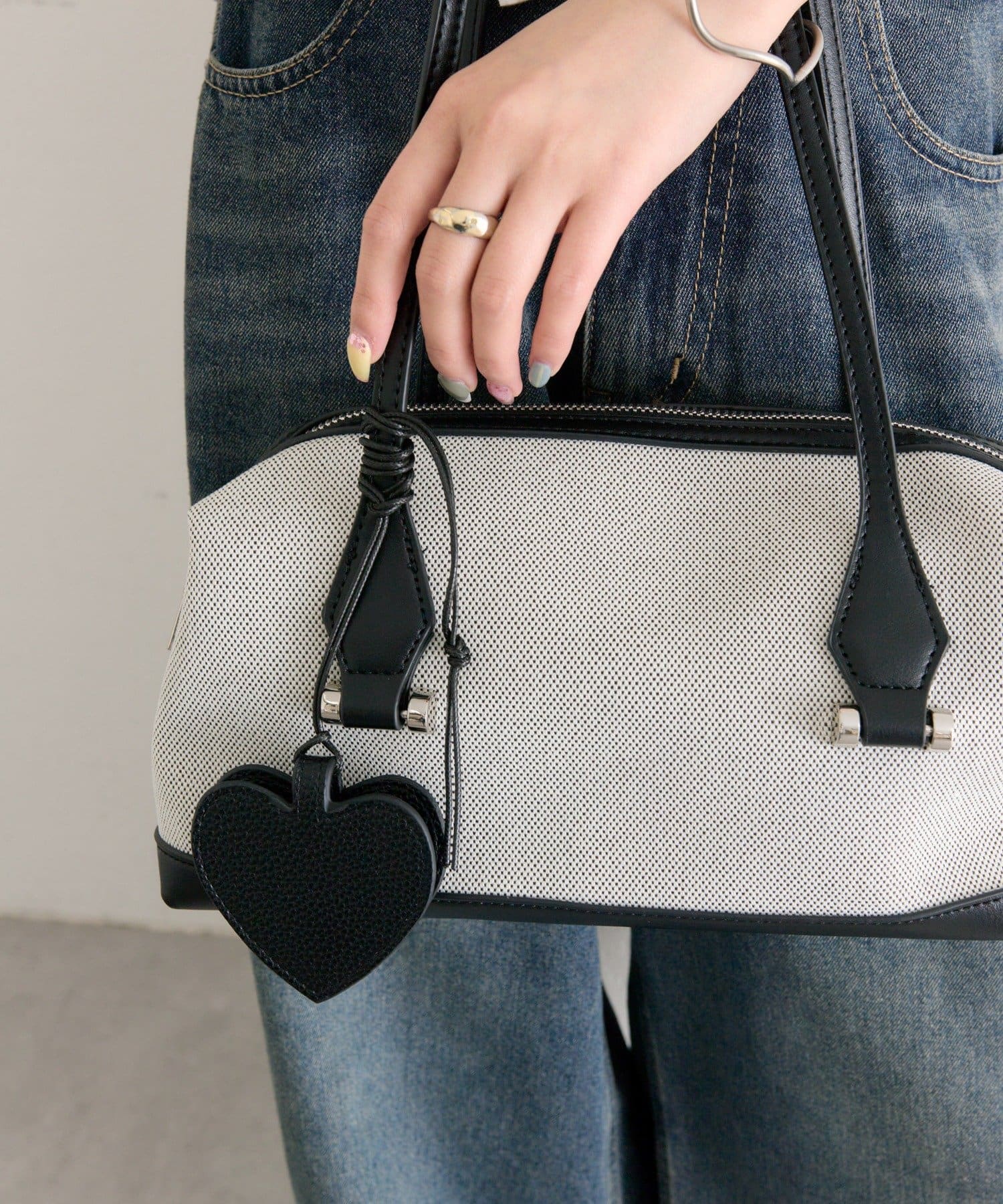 mystic(ミスティック) マルチホルダーストラップ