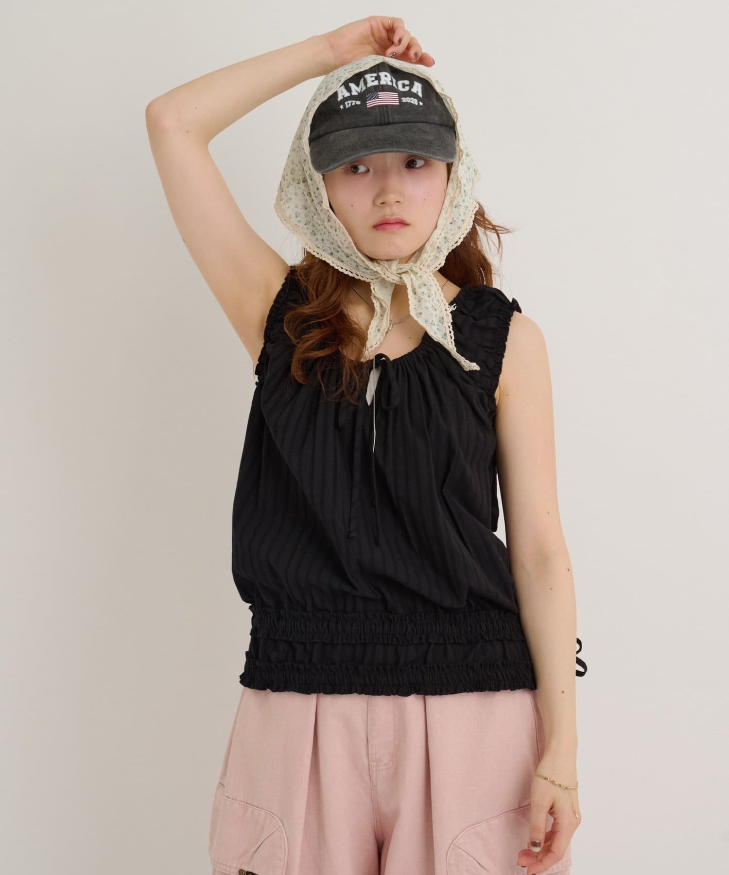 w closet(ダブルクローゼット) 【セットアップ対応/ドット/無地】フリルギャザーノースリブラウス