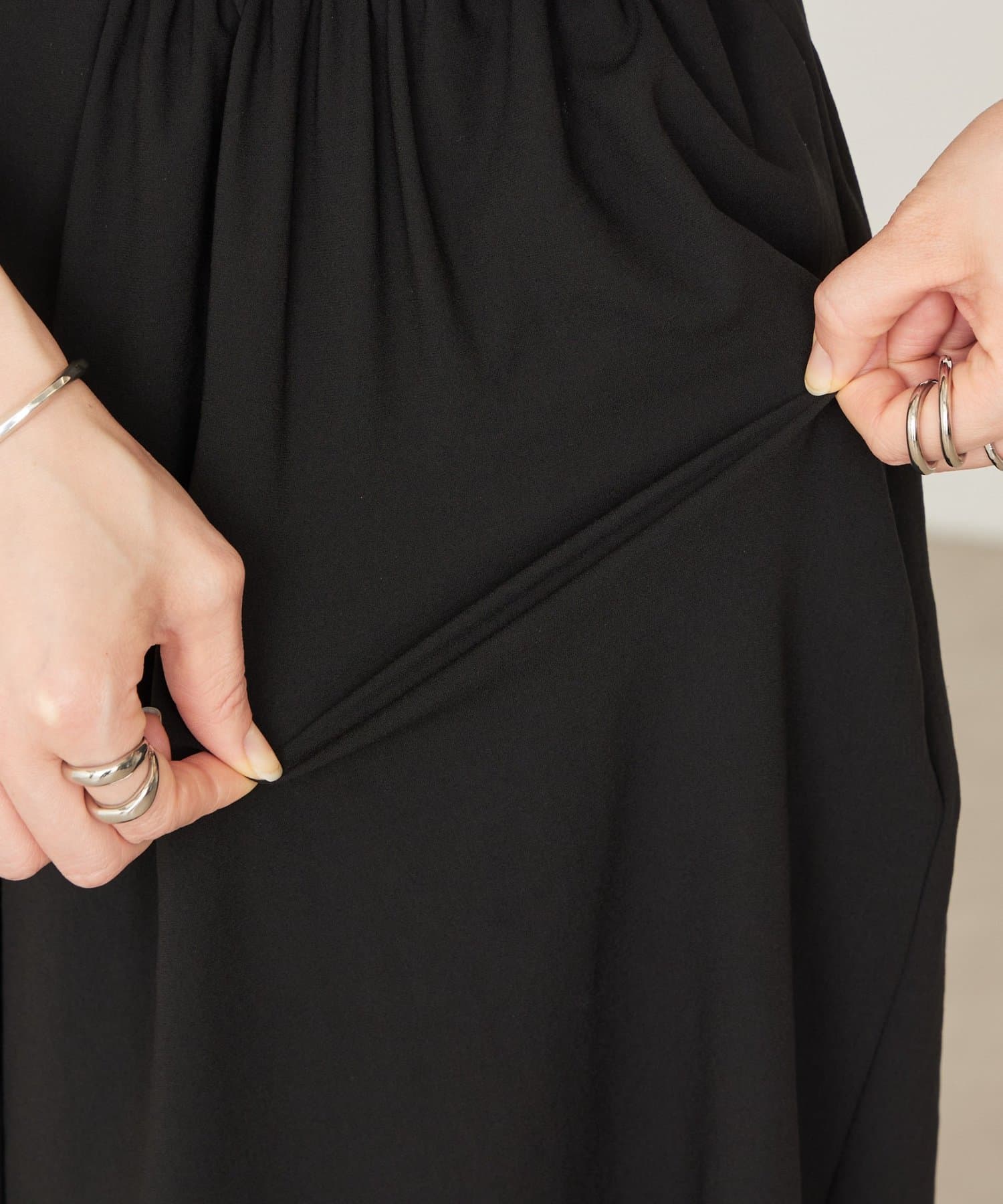 BEARDSLEY(ビアズリー) 《4/5(日)12：00予約開始》ストレッチジョーゼットギャザーパンツ