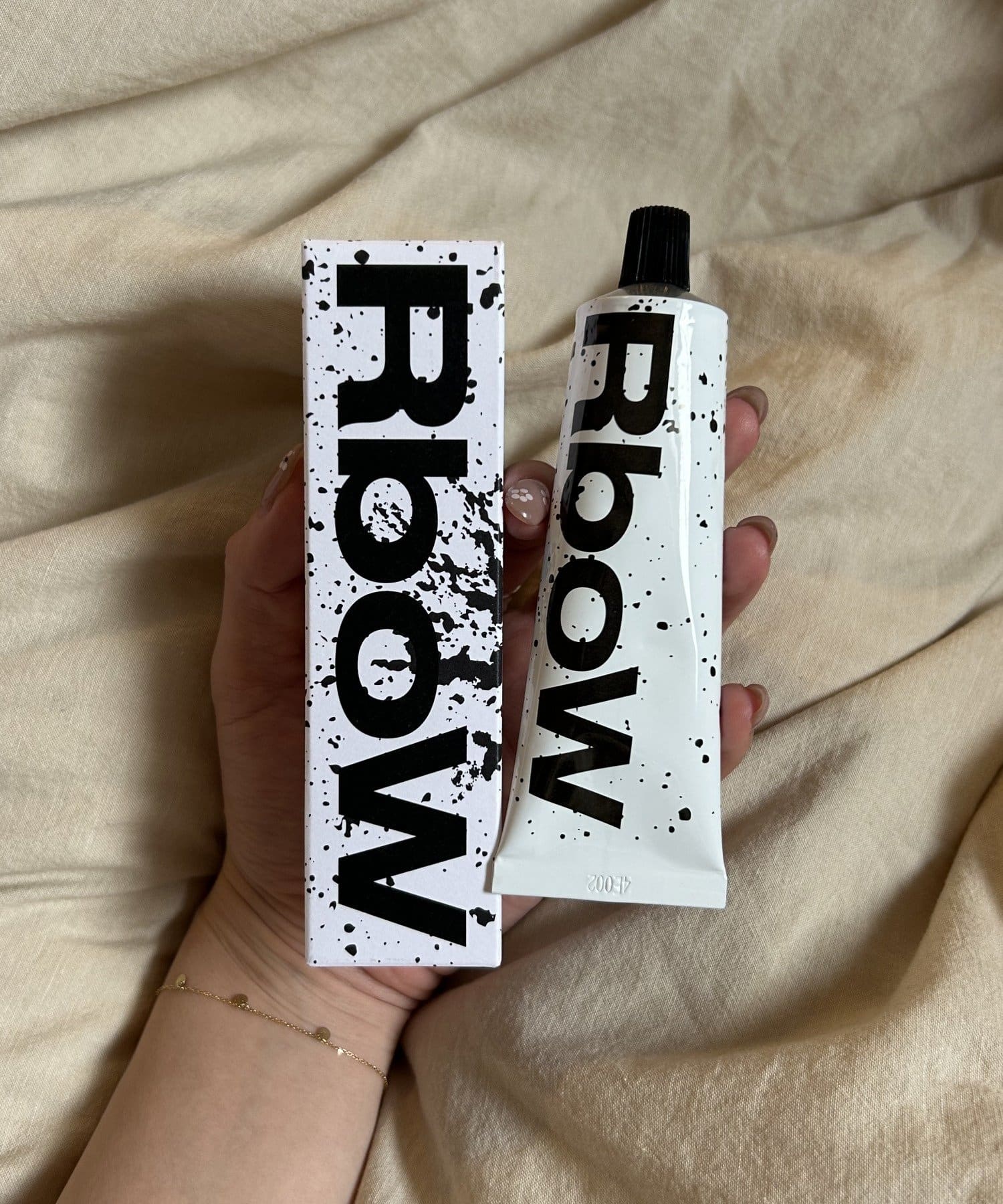 BIRTHDAY BAR(バースデイバー) 【RboW】YOUTH PRESERVE HAND AND NAIL CREAM