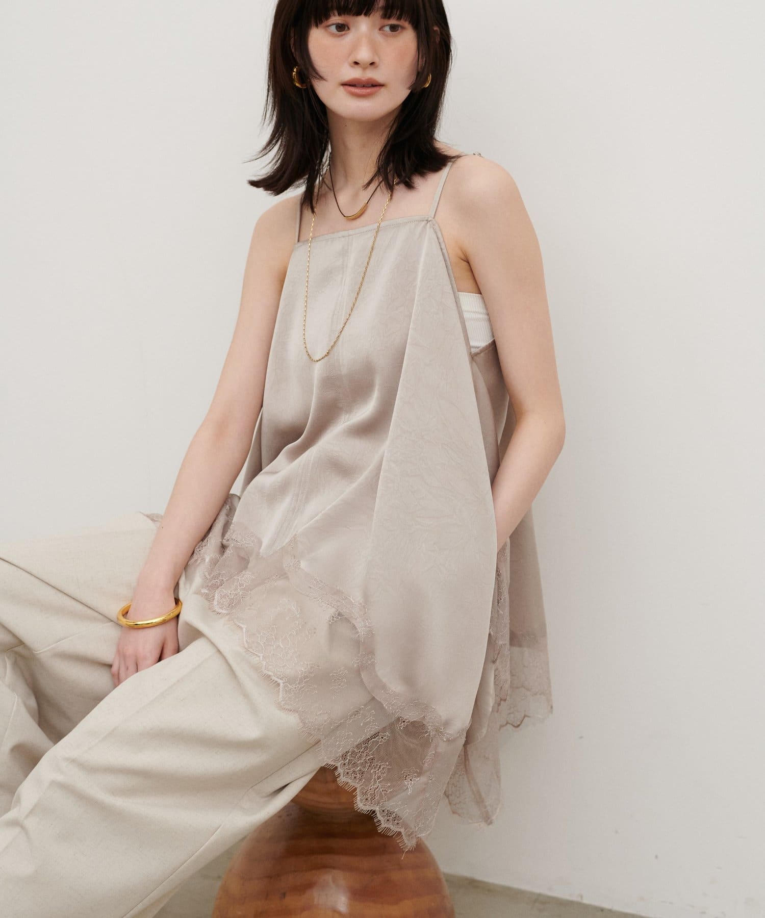 LARUTA(ラルータ) ワッシャーサテン前後2WAYキャミブラウス