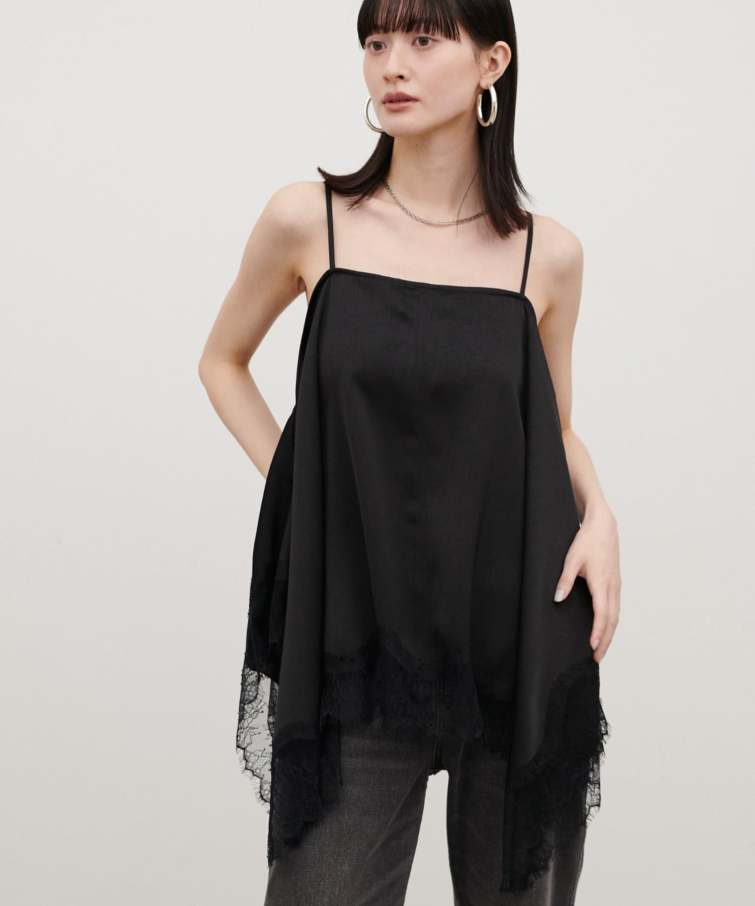 LARUTA(ラルータ) ワッシャーサテン前後2WAYキャミブラウス