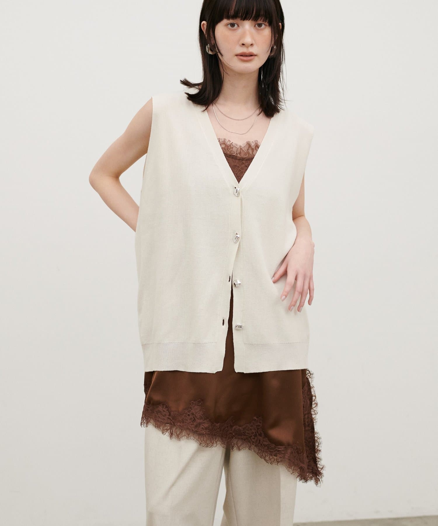 LARUTA(ラルータ) ［WEB限定］リサイクルポリニュアンス釦ベスト