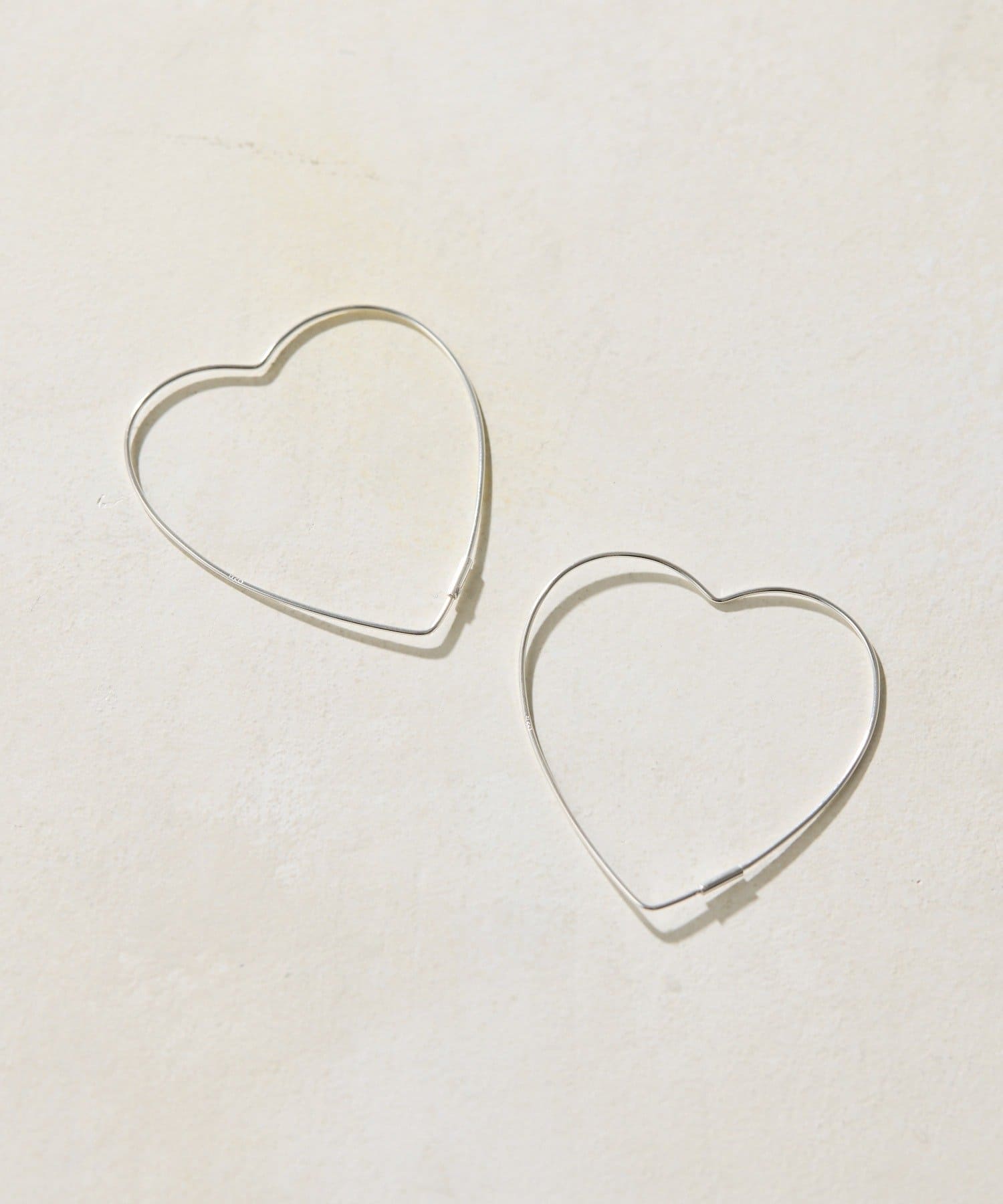 ear PAPILLONNER(イア パピヨネ) 《スターリングシルバー使用》ハート型BIGフープピアス