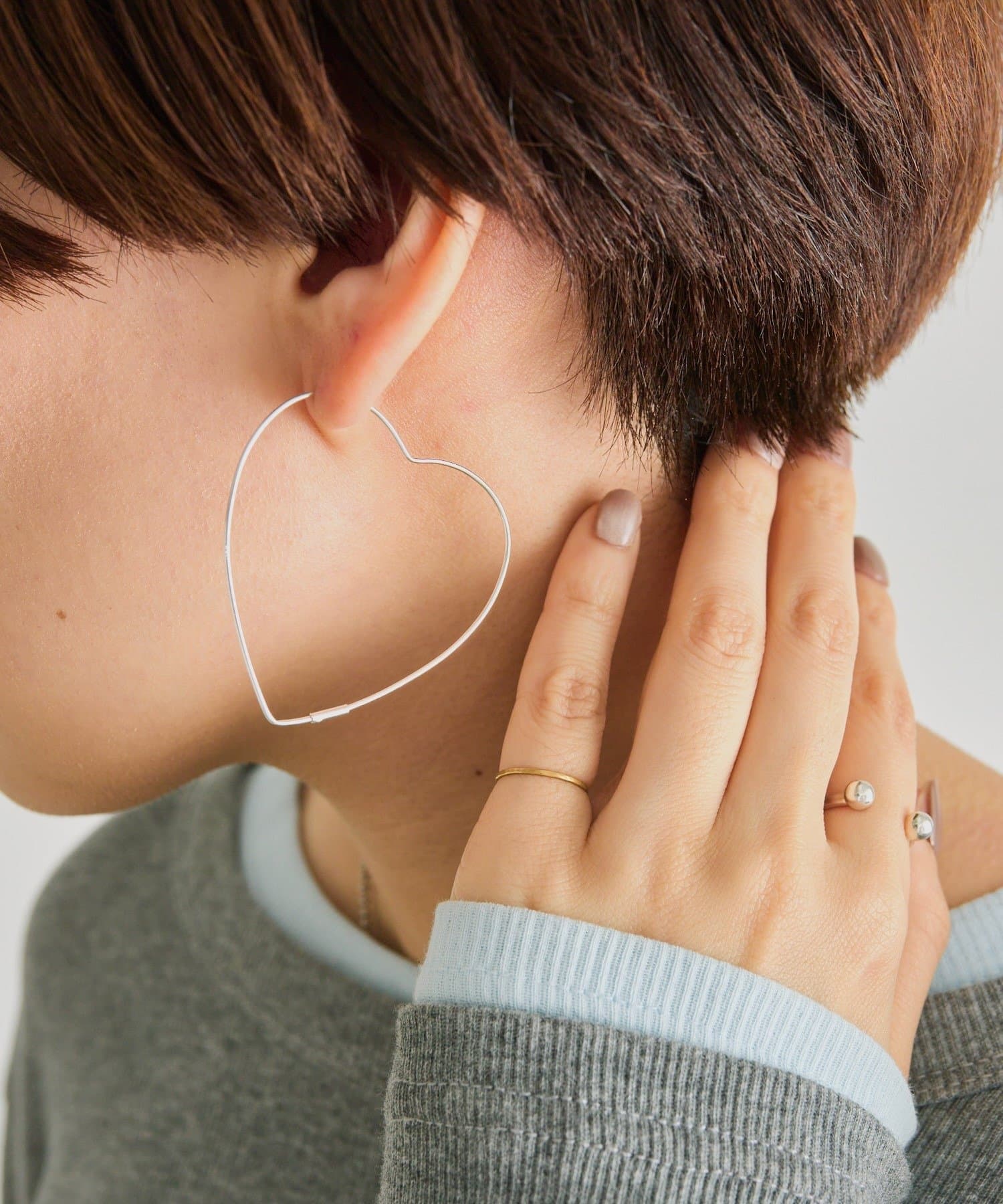 ear PAPILLONNER(イア パピヨネ) 《スターリングシルバー使用》ハート型BIGフープピアス
