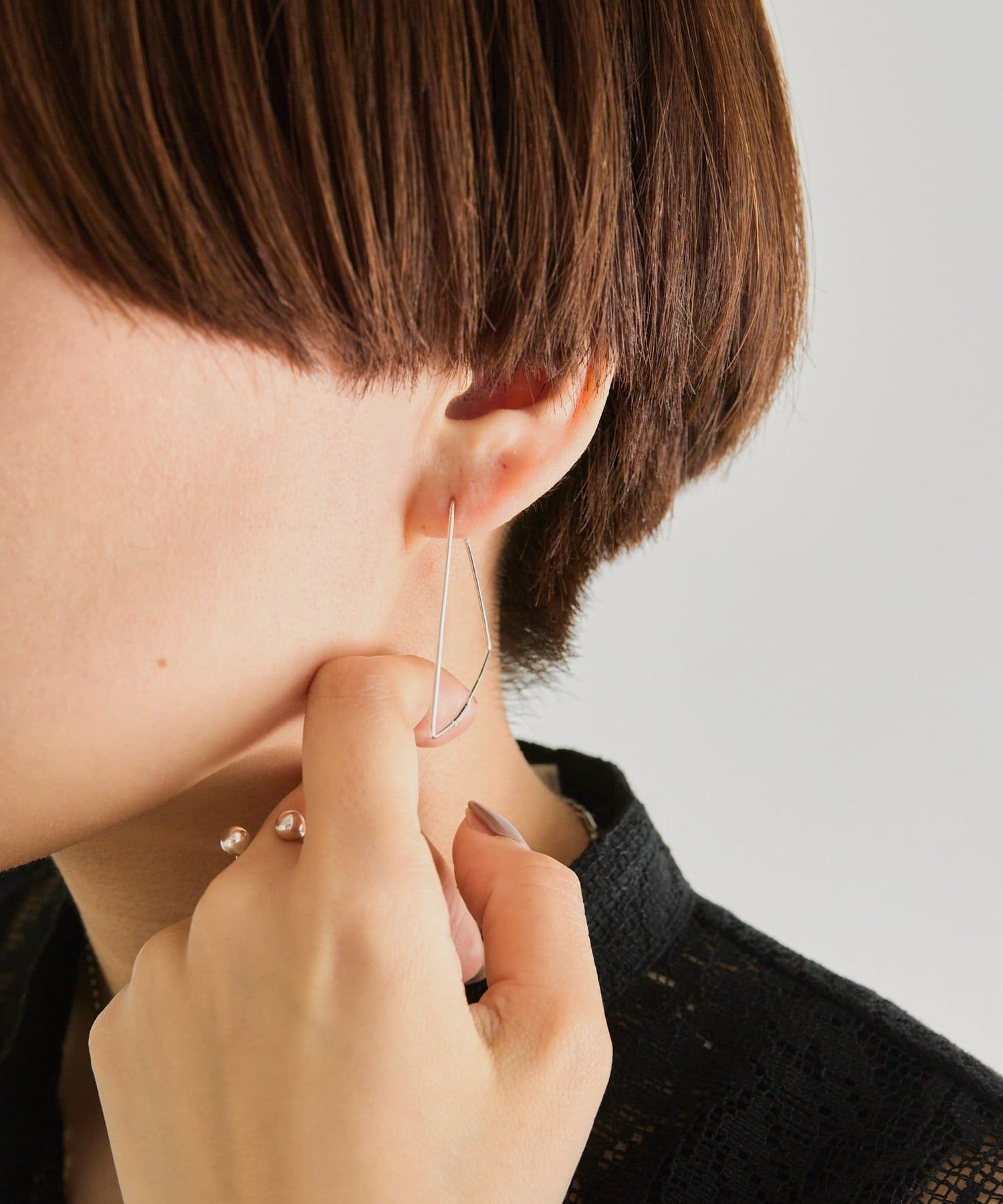 ear PAPILLONNER(イア パピヨネ) 《スターリングシルバー使用》三角BIGフープピアス