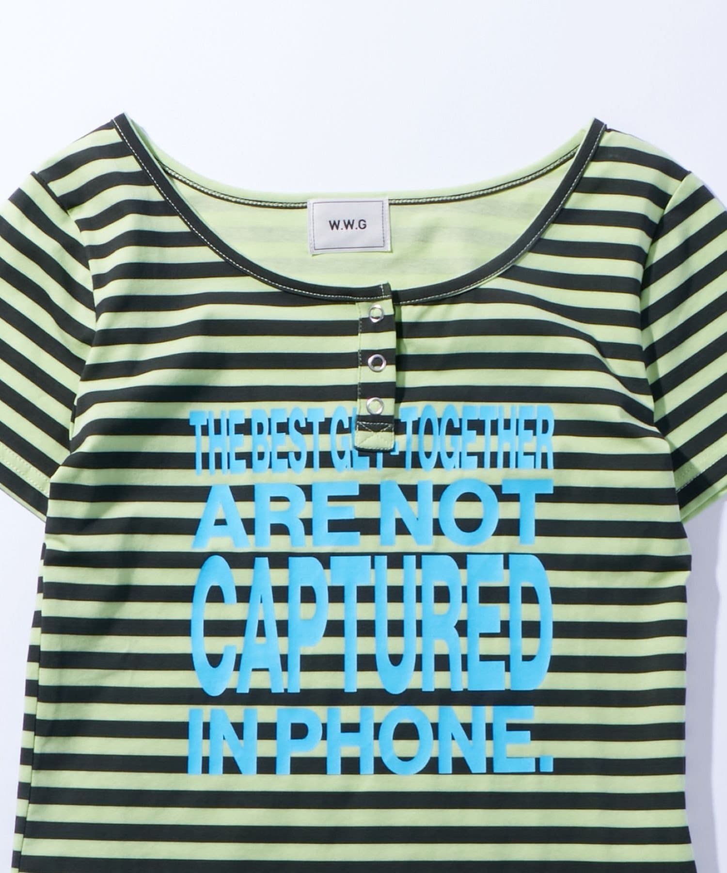 WHO’S WHO gallery(フーズフーギャラリー) リングドットヘンリーネックメッセージ TEE