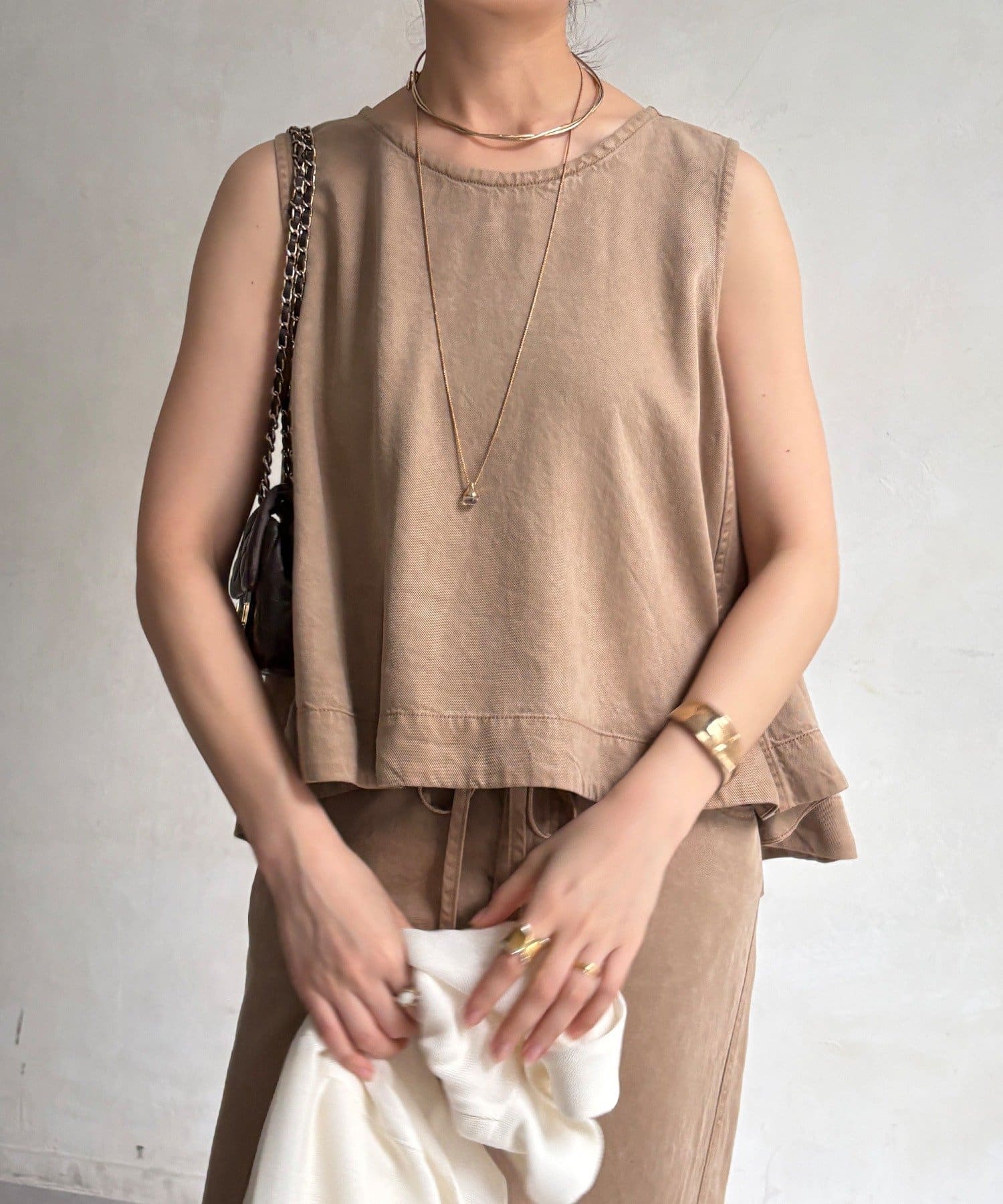 DOUDOU(ドゥドゥ) リヨセルバックフレアタンクブラウス