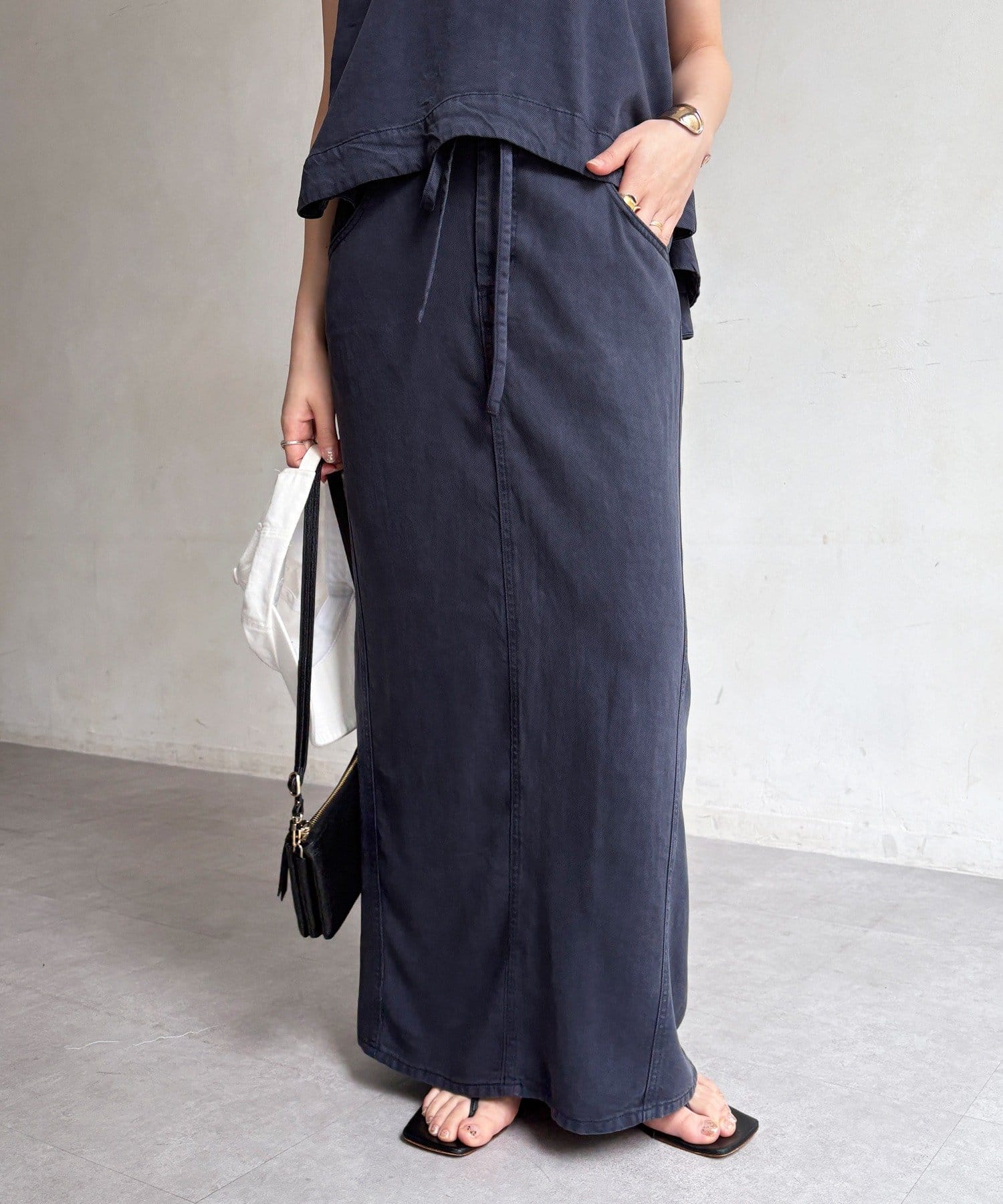 DOUDOU(ドゥドゥ) リヨセルベルト付タイトスカート