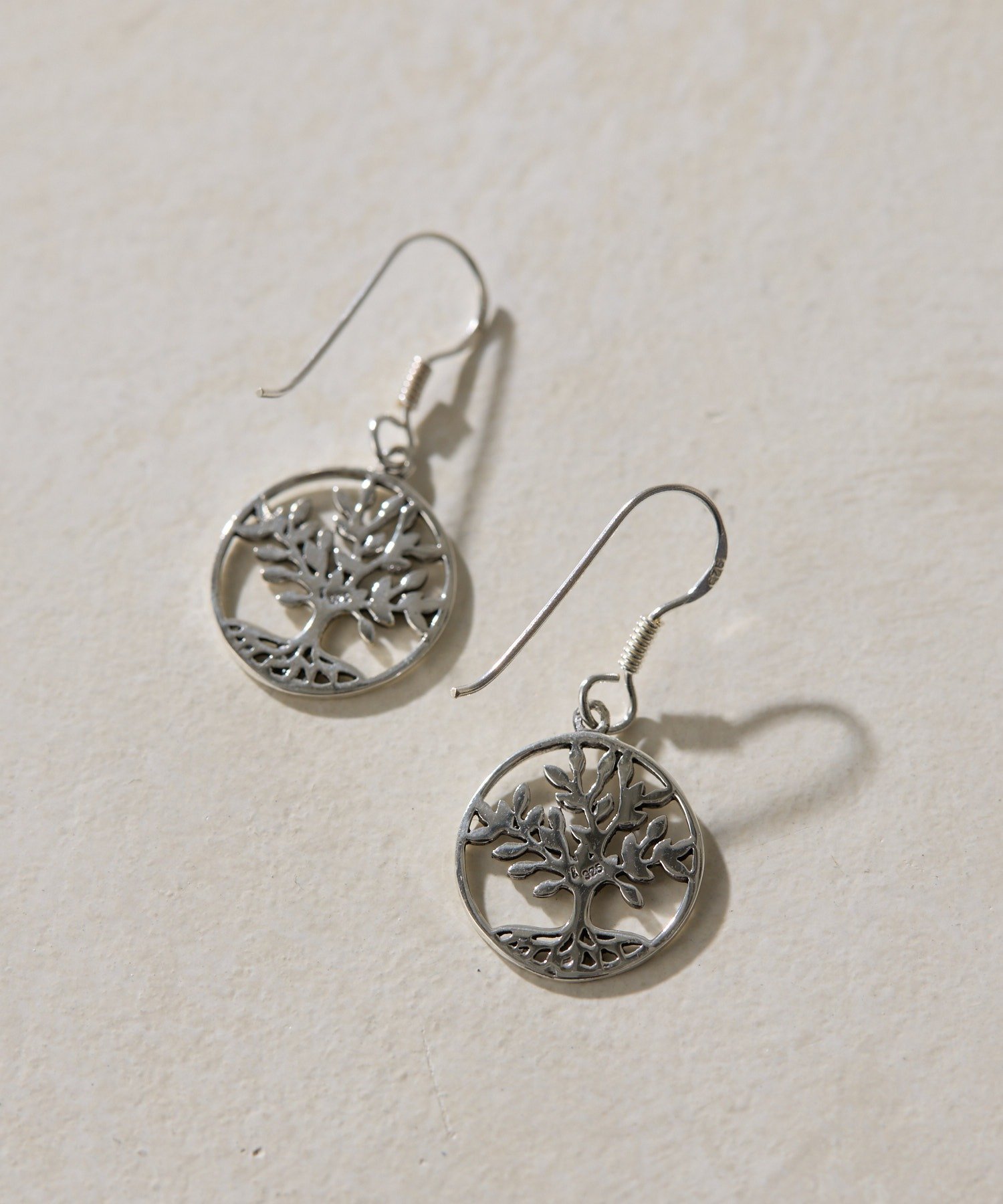 ear PAPILLONNER(イア パピヨネ) 《スターリングシルバー使用》サークルツリーピアス