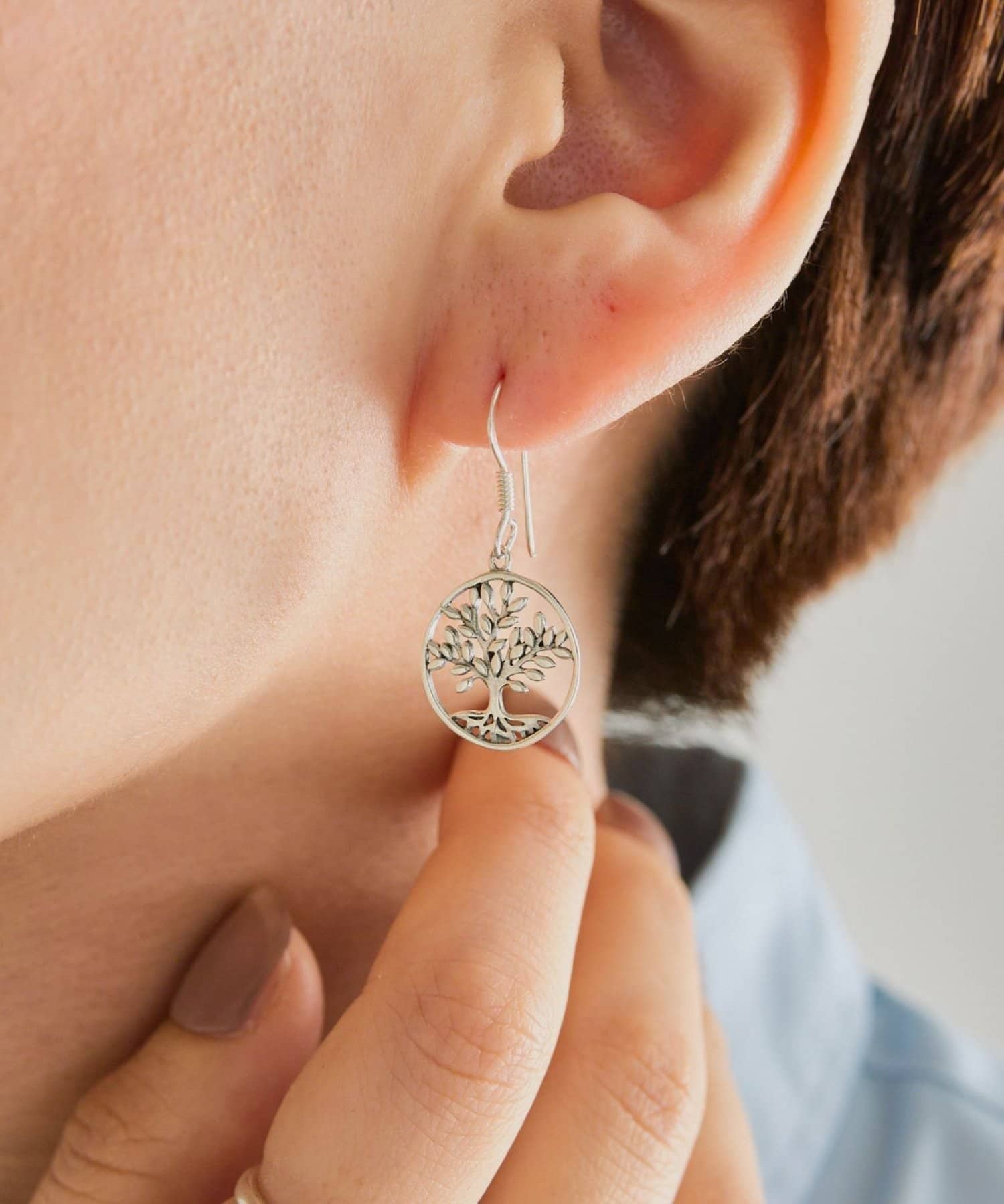 ear PAPILLONNER(イア パピヨネ) 《スターリングシルバー使用》サークルツリーピアス
