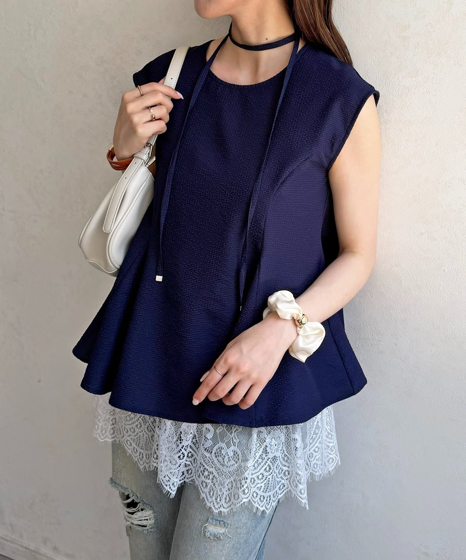 Thevon.(ゼヴォン) ペプラムブラウス×レースキャミセット