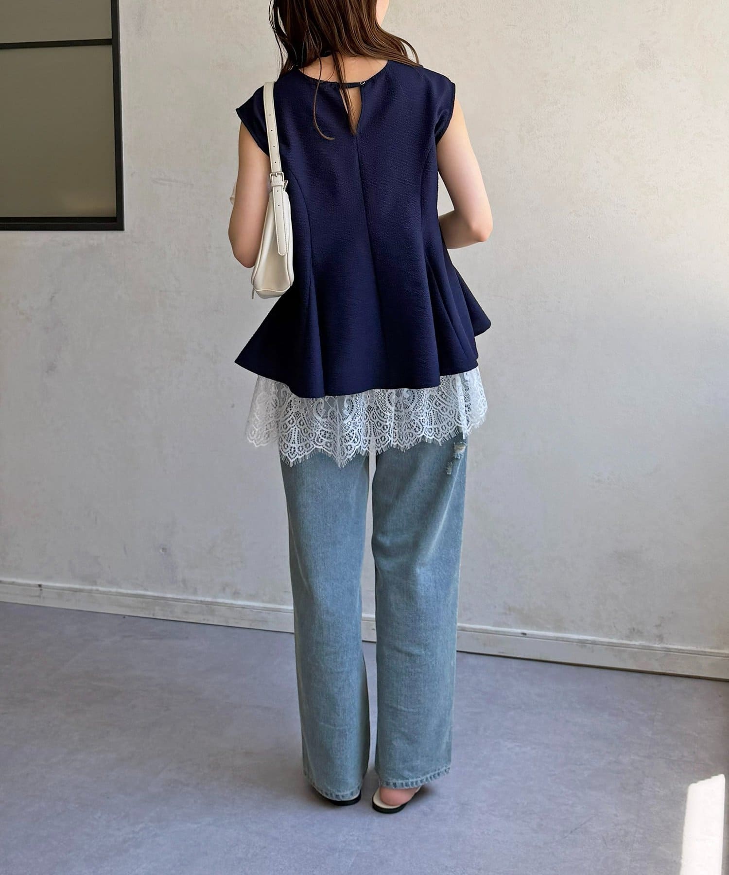 Thevon.(ゼヴォン) ペプラムブラウス×レースキャミセット