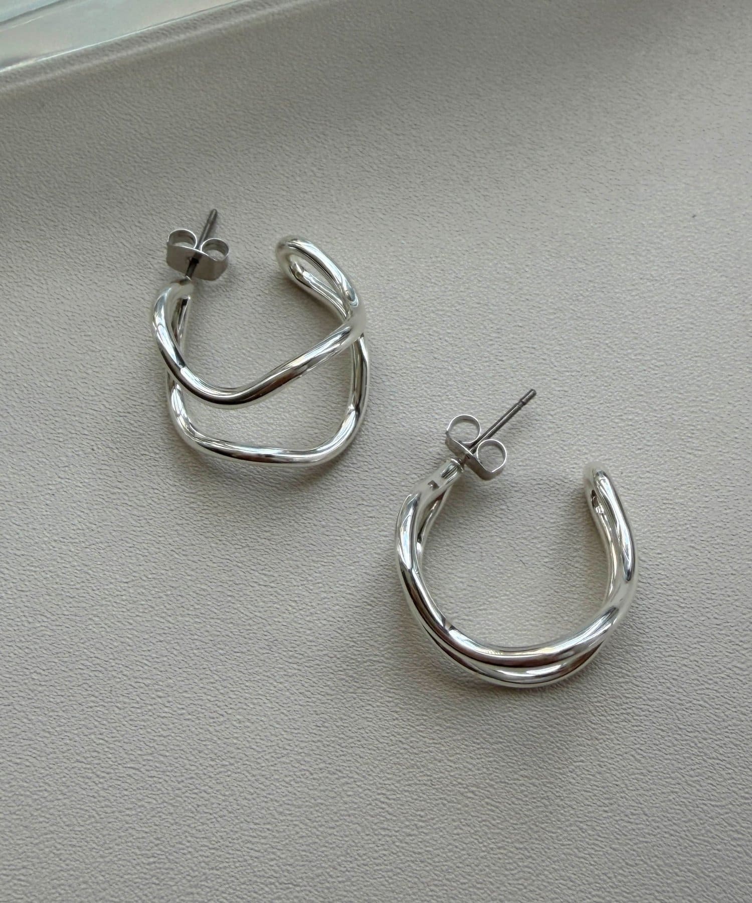Chez toi(シェトワ) フロウラインピアス