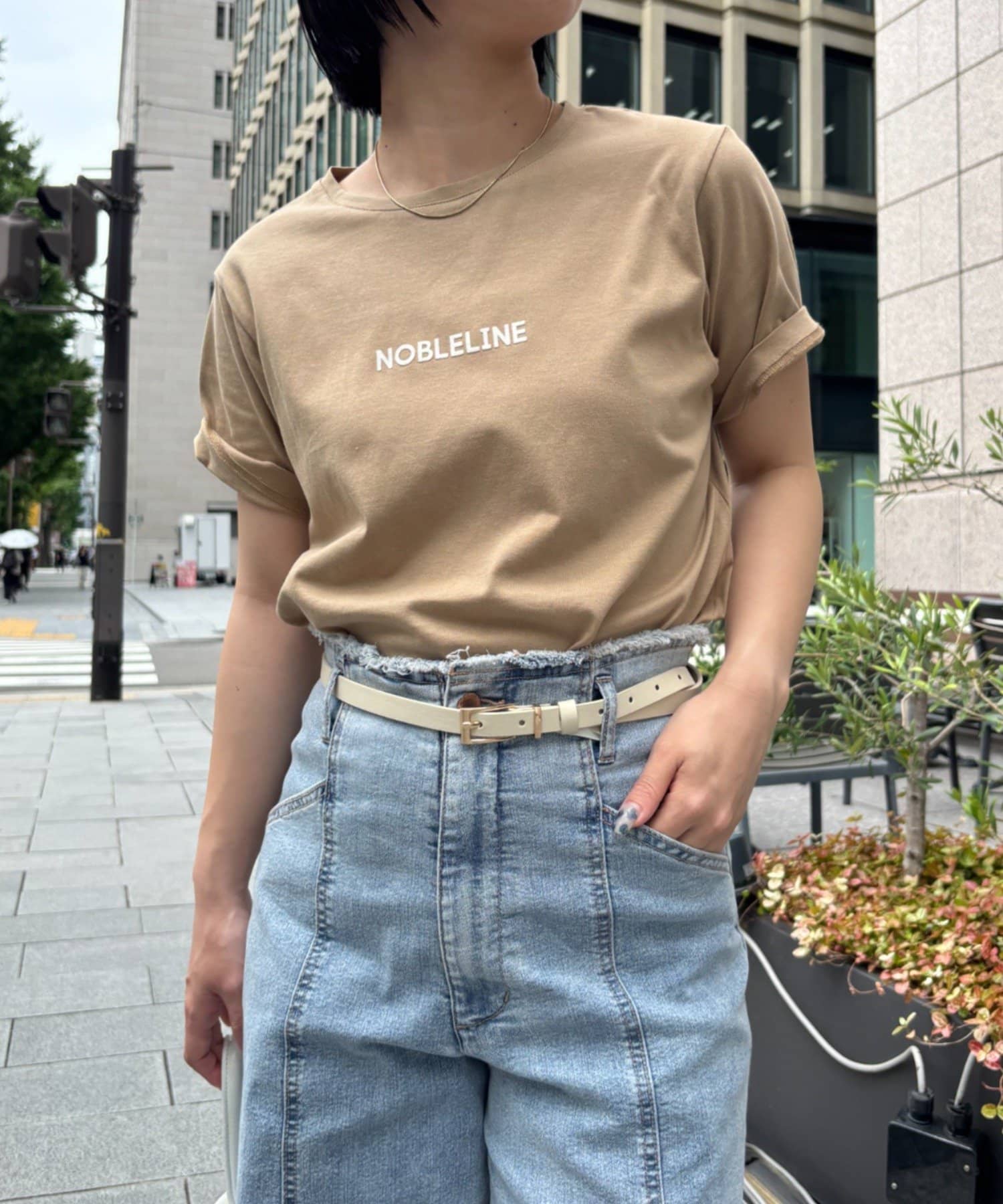 Jena　espace merveilleux(ジェナ　エスパスメルヴェイユ) フロッキーロゴTシャツ