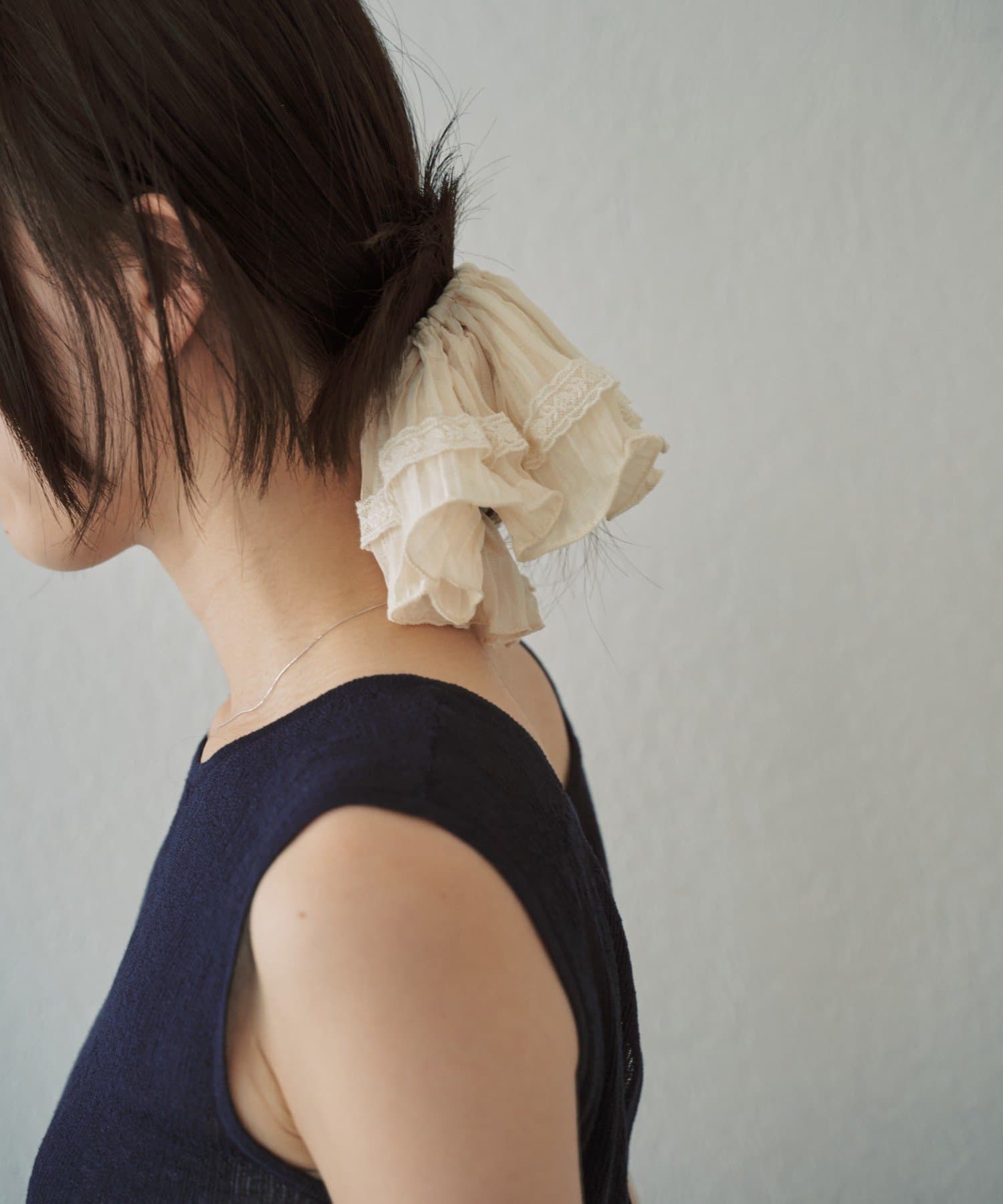 SHENERY(シーナリー) レースプリーツシュシュ