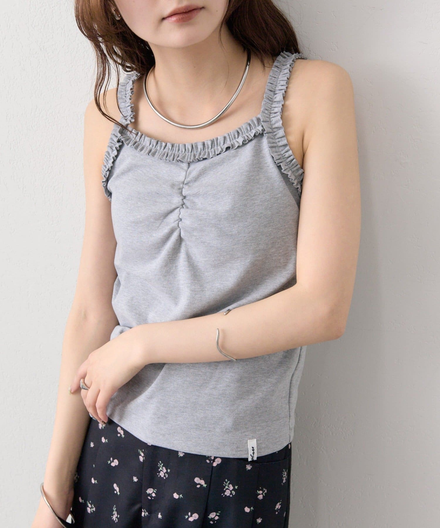 mystic(ミスティック) パット付きギャザーフリルキャミソール