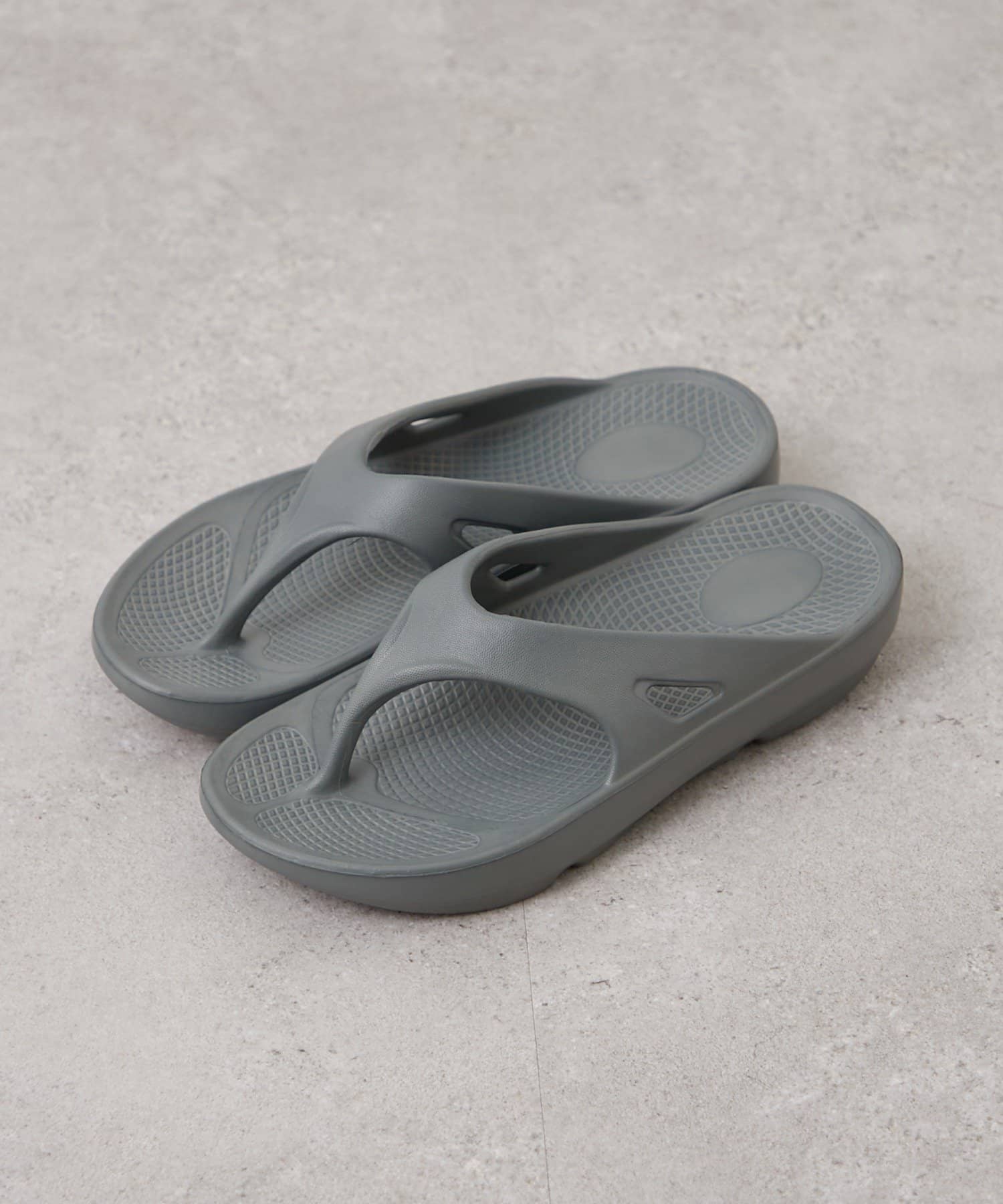 Remind me and forever(リマインドミーアンドフォーエバー) 【超軽量】エアリートングサンダル