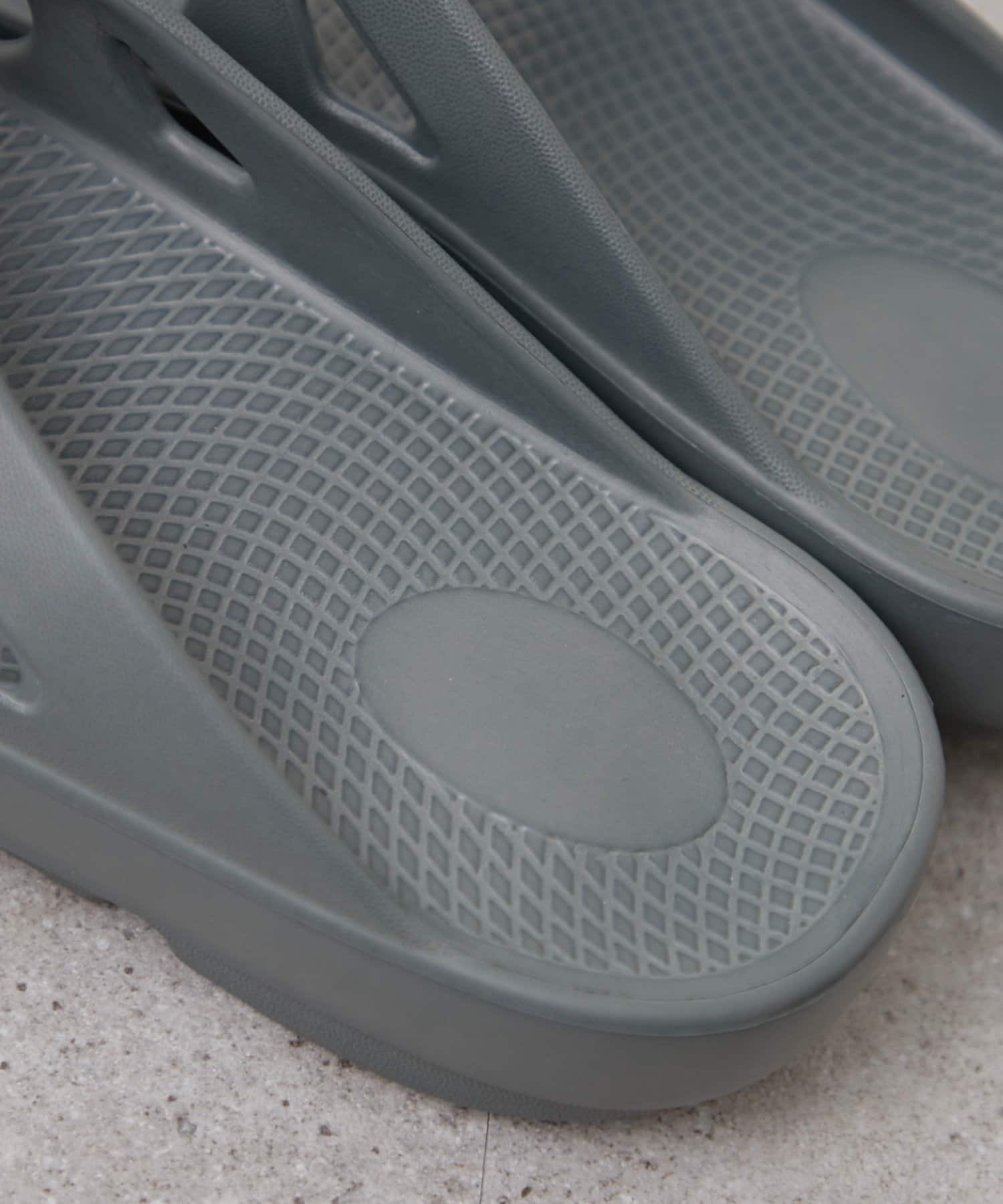 Remind me and forever(リマインドミーアンドフォーエバー) 【超軽量】エアリートングサンダル