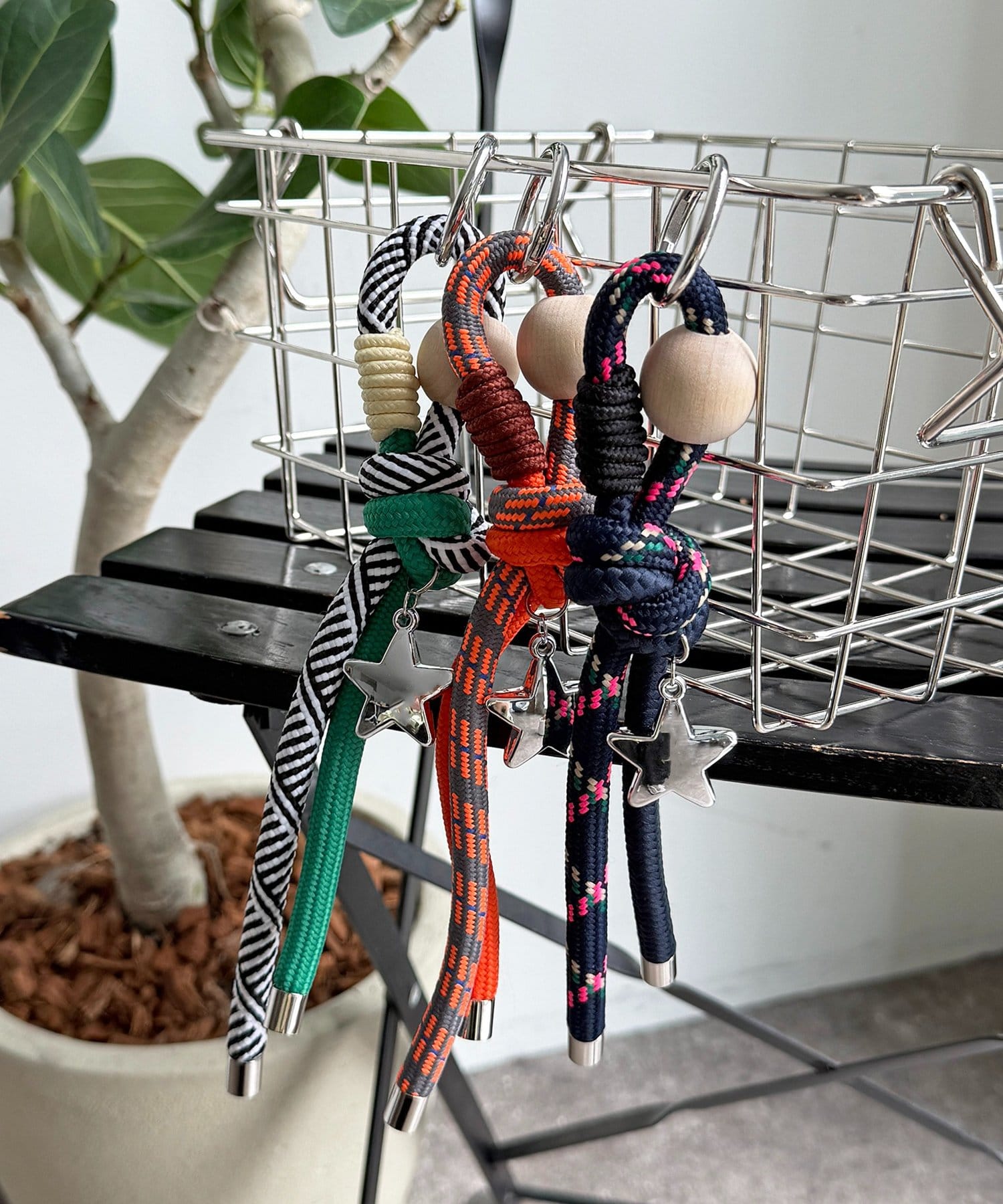 CPCM(シーピーシーエム) ウッドパラコードチャーム