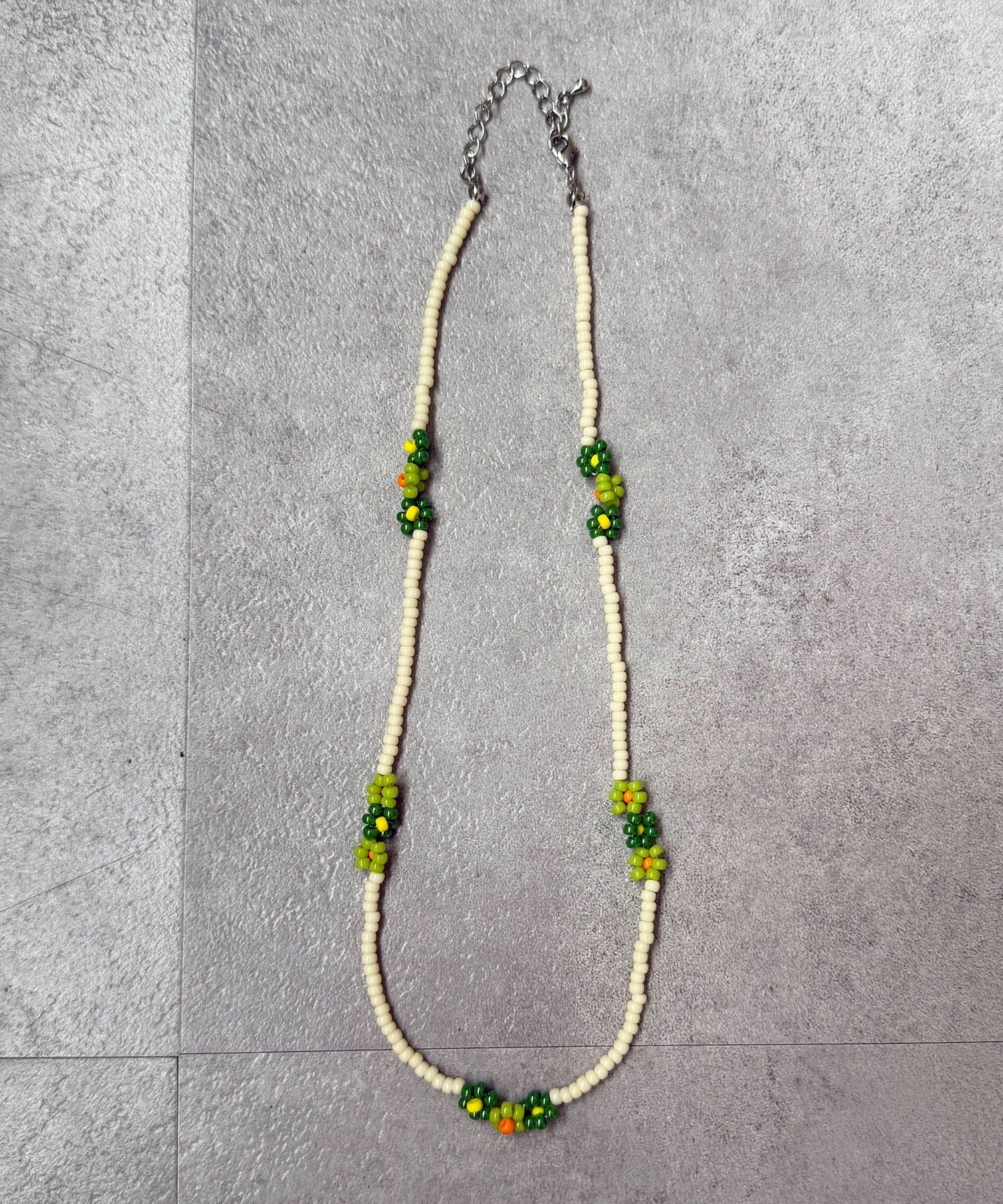 CPCM(シーピーシーエム) フラワービーズネックレス