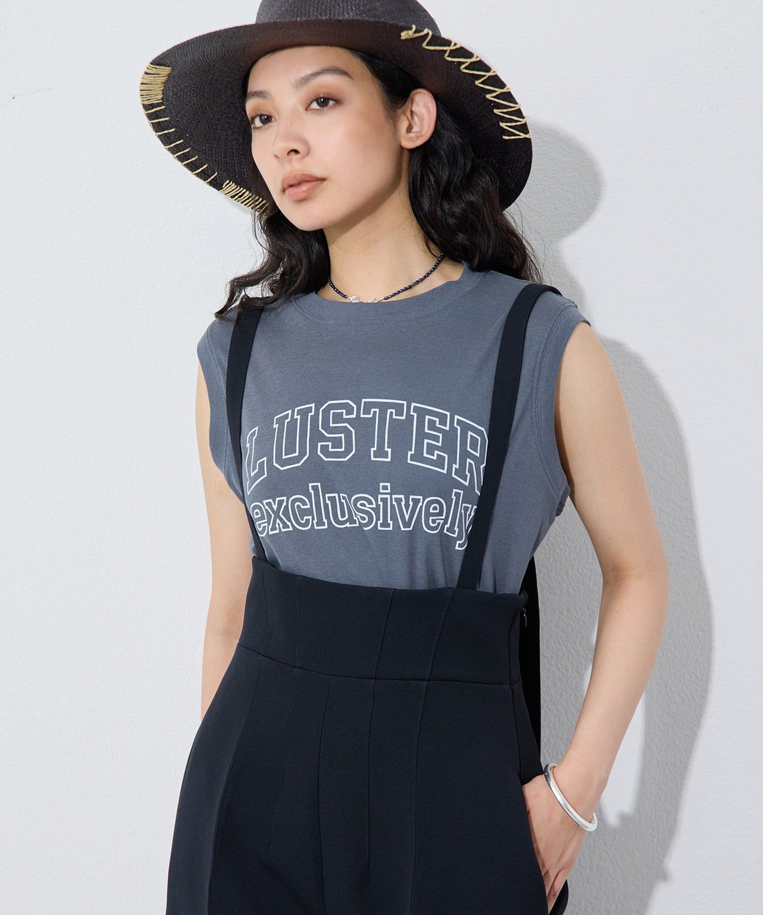 Whim Gazette(ウィム ガゼット) ノースリーブロゴTシャツ