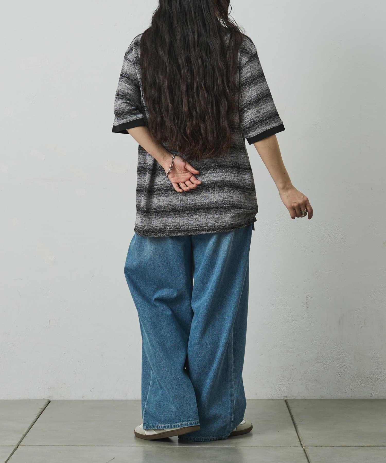 COLONY 2139(コロニー トゥーワンスリーナイン) 粗編みカットボーダーTEE