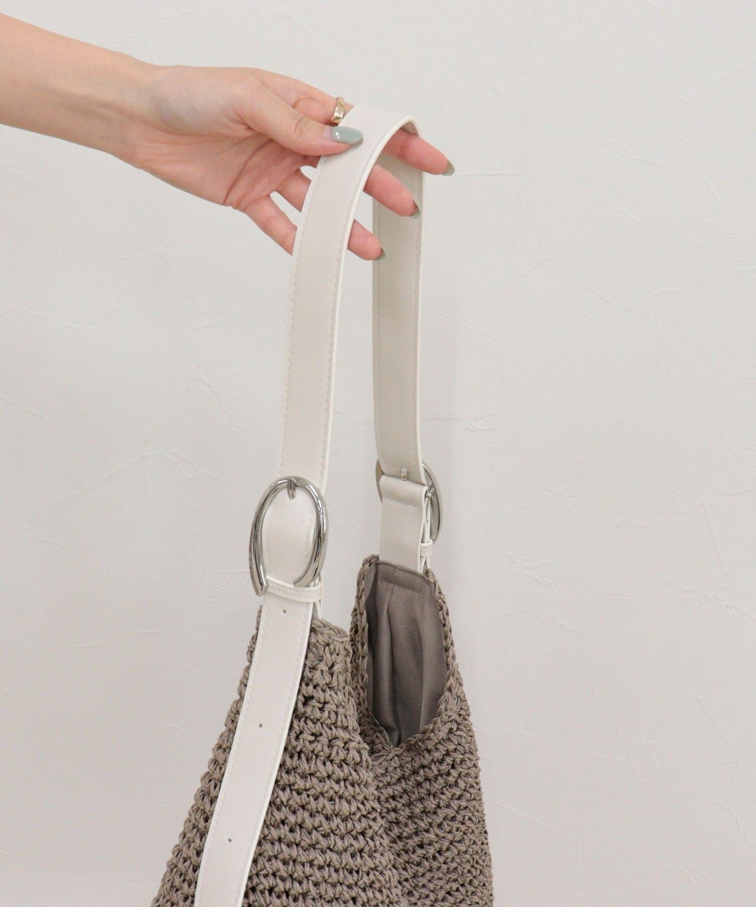 FREDY & GLOSTER(フレディ アンド グロスター) バックルハンドルクロッシェトートバッグ