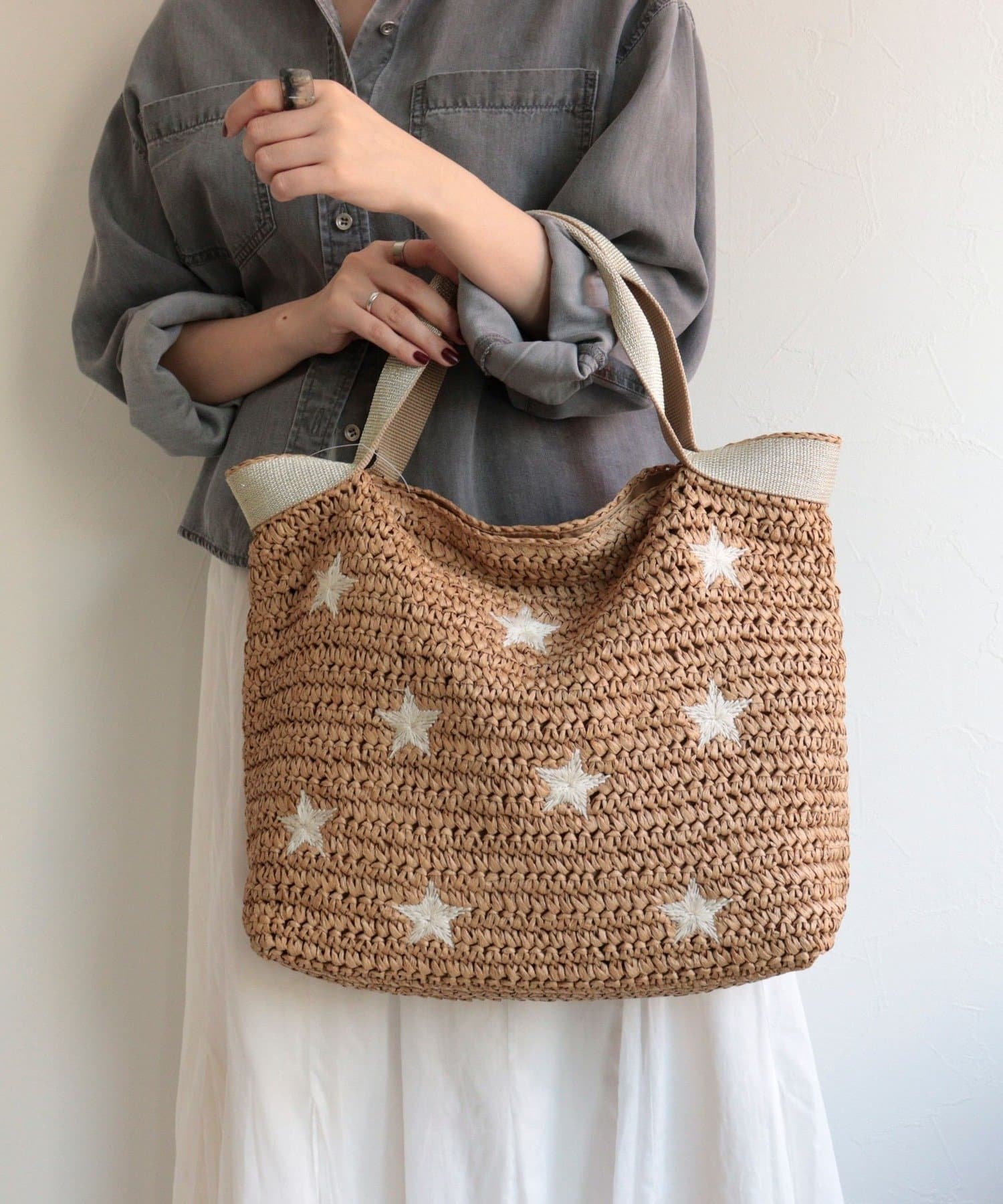 FREDY & GLOSTER(フレディ アンド グロスター) 星刺しゅうペーパーバッグ