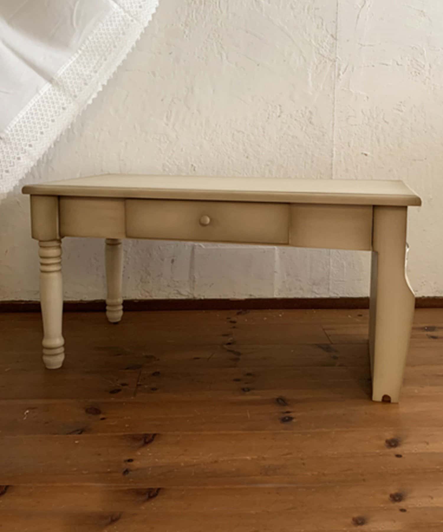 salut!(サリュ) 《WEB限定再入荷》ホワイトローテーブル