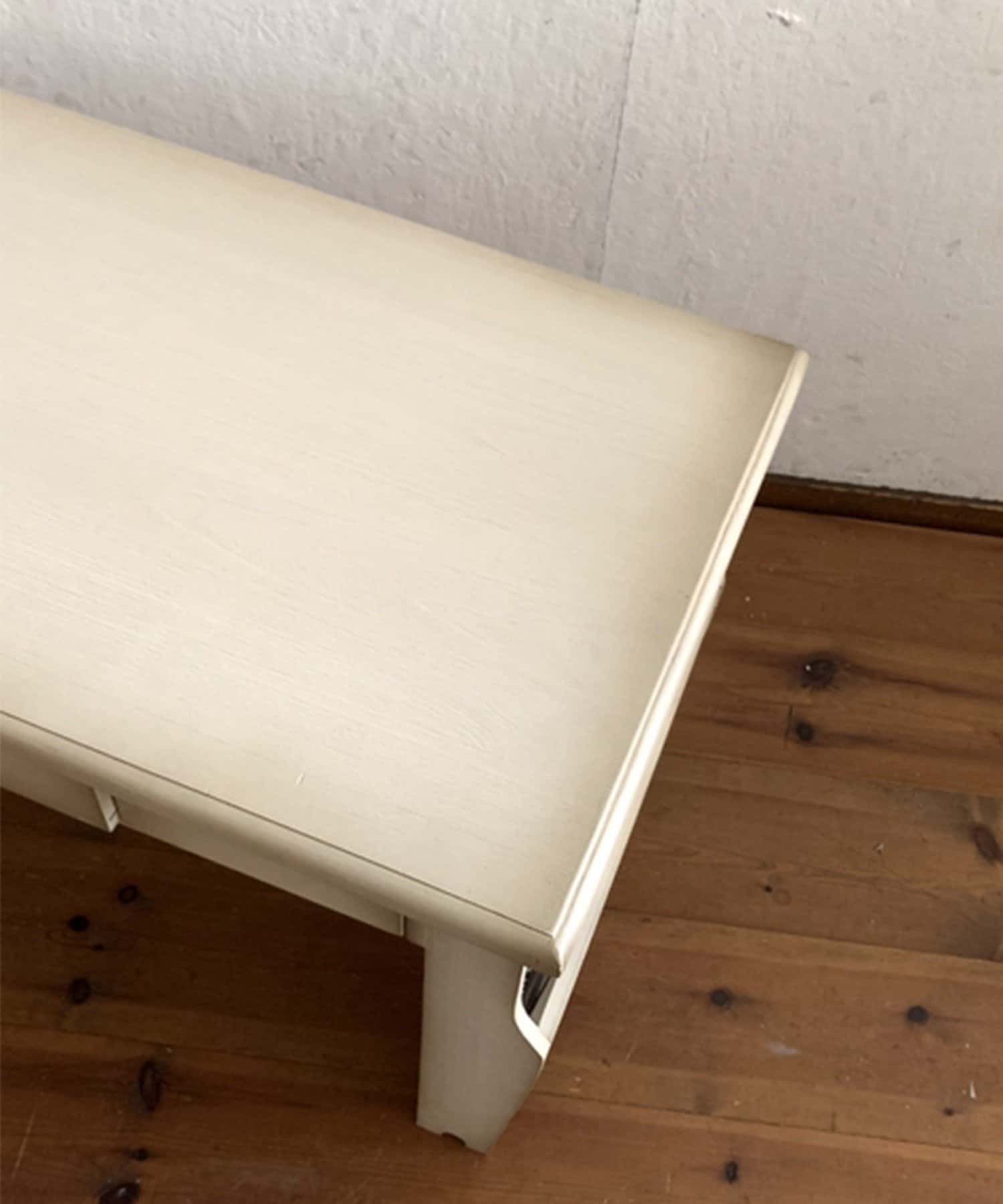 salut!(サリュ) 《WEB限定再入荷》ホワイトローテーブル