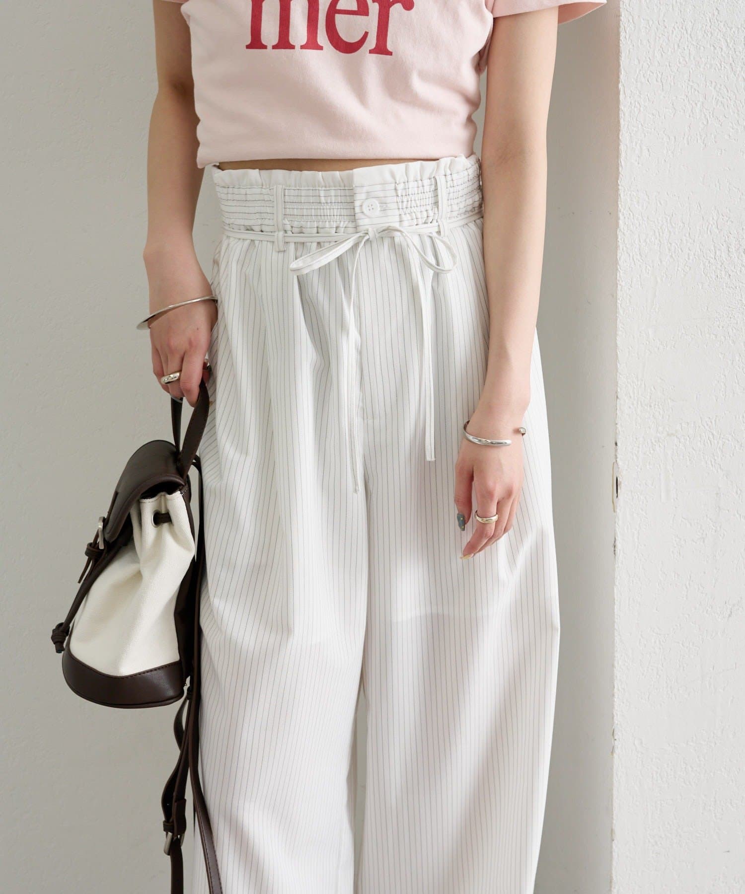 mystic(ミスティック) 【夏も涼しい素材でリニューアル / 新色】26SS Wベルトパンツ