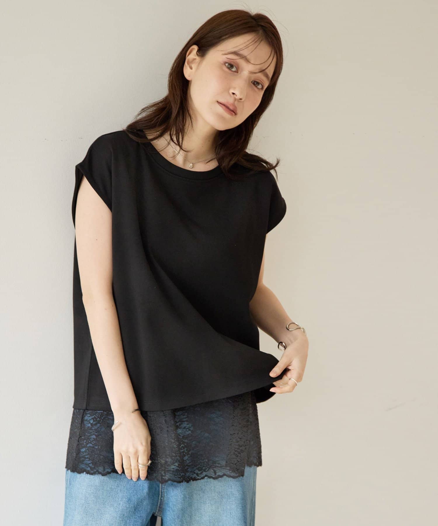 DISCOAT(ディスコート) 【Noka】後ろレーススリットTシャツ