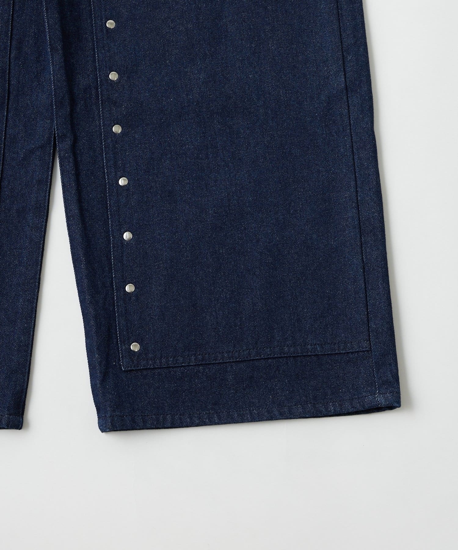 OUTLET(アウトレット) 【WHO'S WHO gallery】スタッズダブルニーデニム