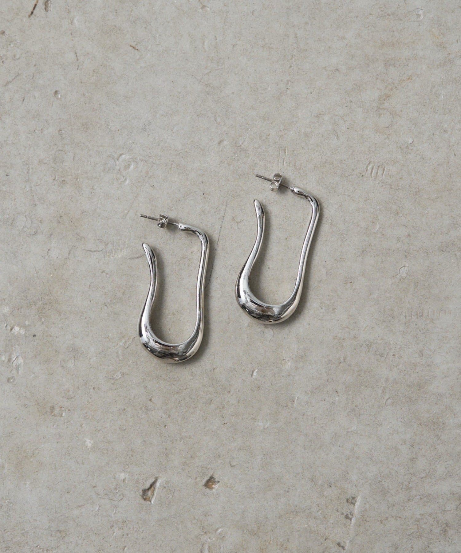 OUTLET(アウトレット) 【Loungedress】【GALENA/ガレナ】ニュアンスラインピアス