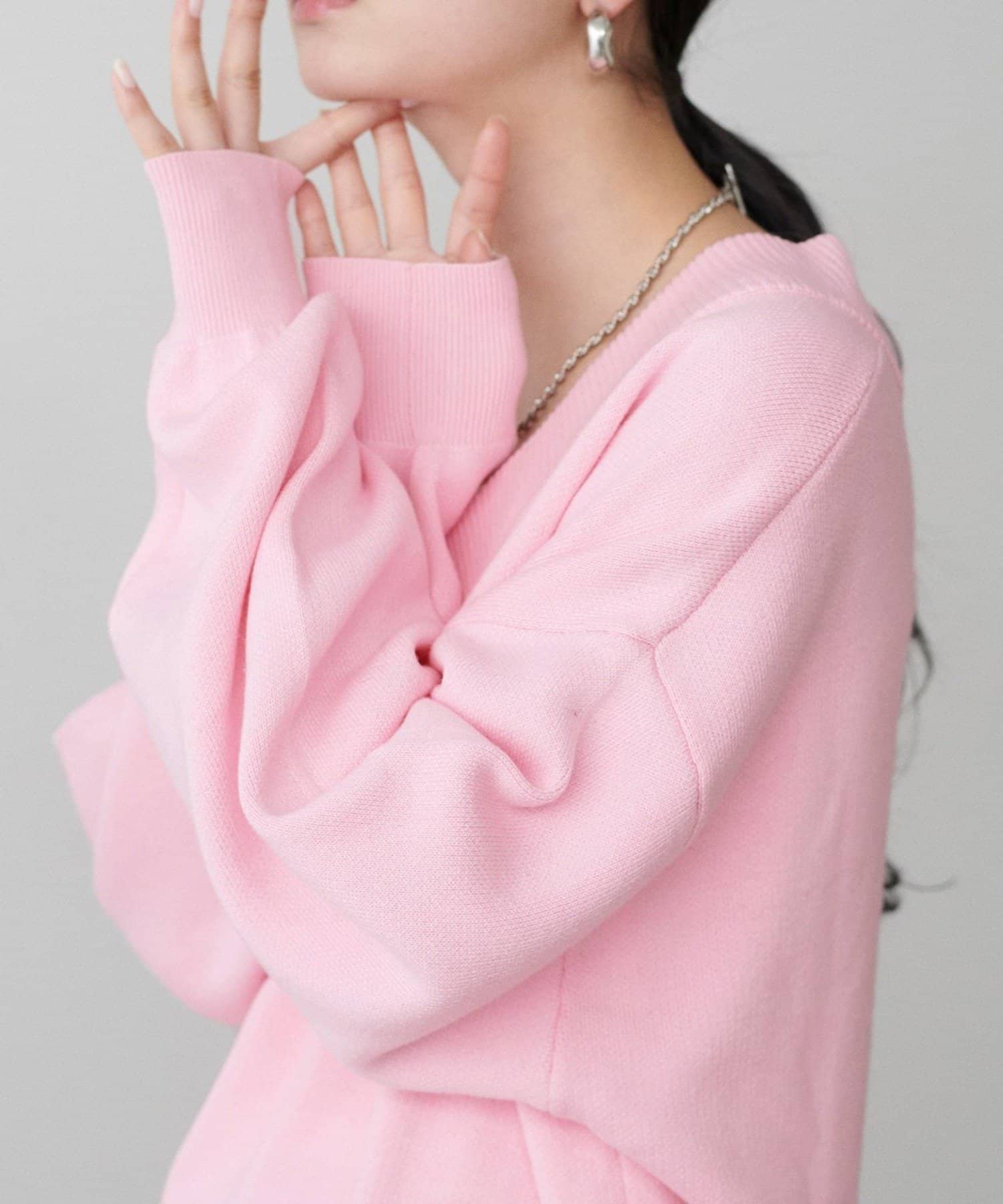 NICE CLAUP / OLIVE des OLIVE OUTLET(ナイスクラップ  / オリーブ デ オリーブ アウトレット) 【LARUTA】スウェットライクＶネックニットプルオーバー