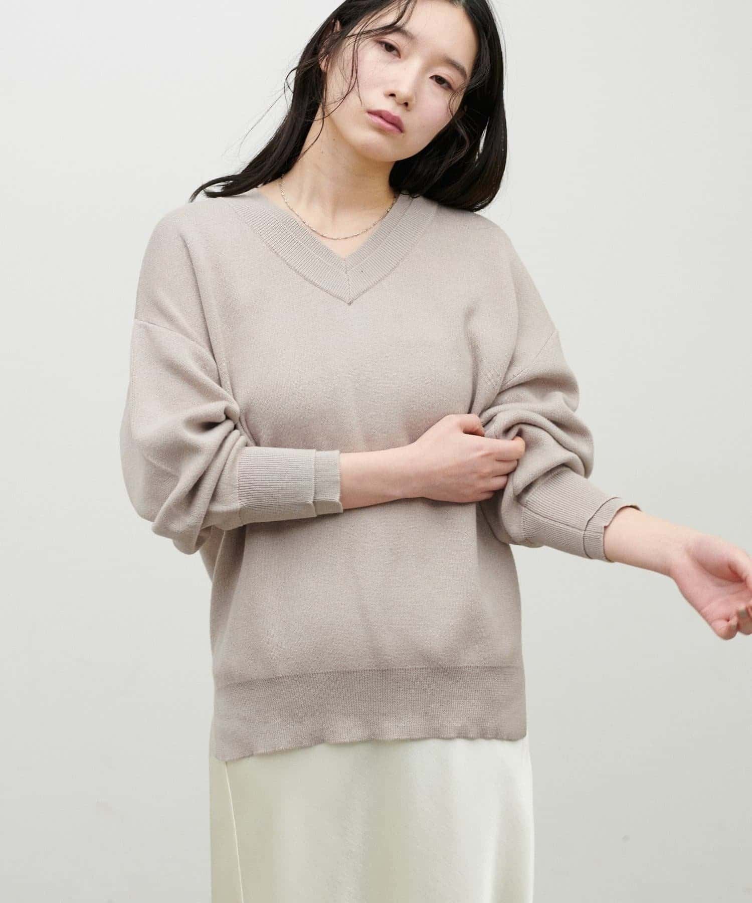 NICE CLAUP / OLIVE des OLIVE OUTLET(ナイスクラップ  / オリーブ デ オリーブ アウトレット) 【LARUTA】スエットライク二重Ｖネックニットプルオーバー