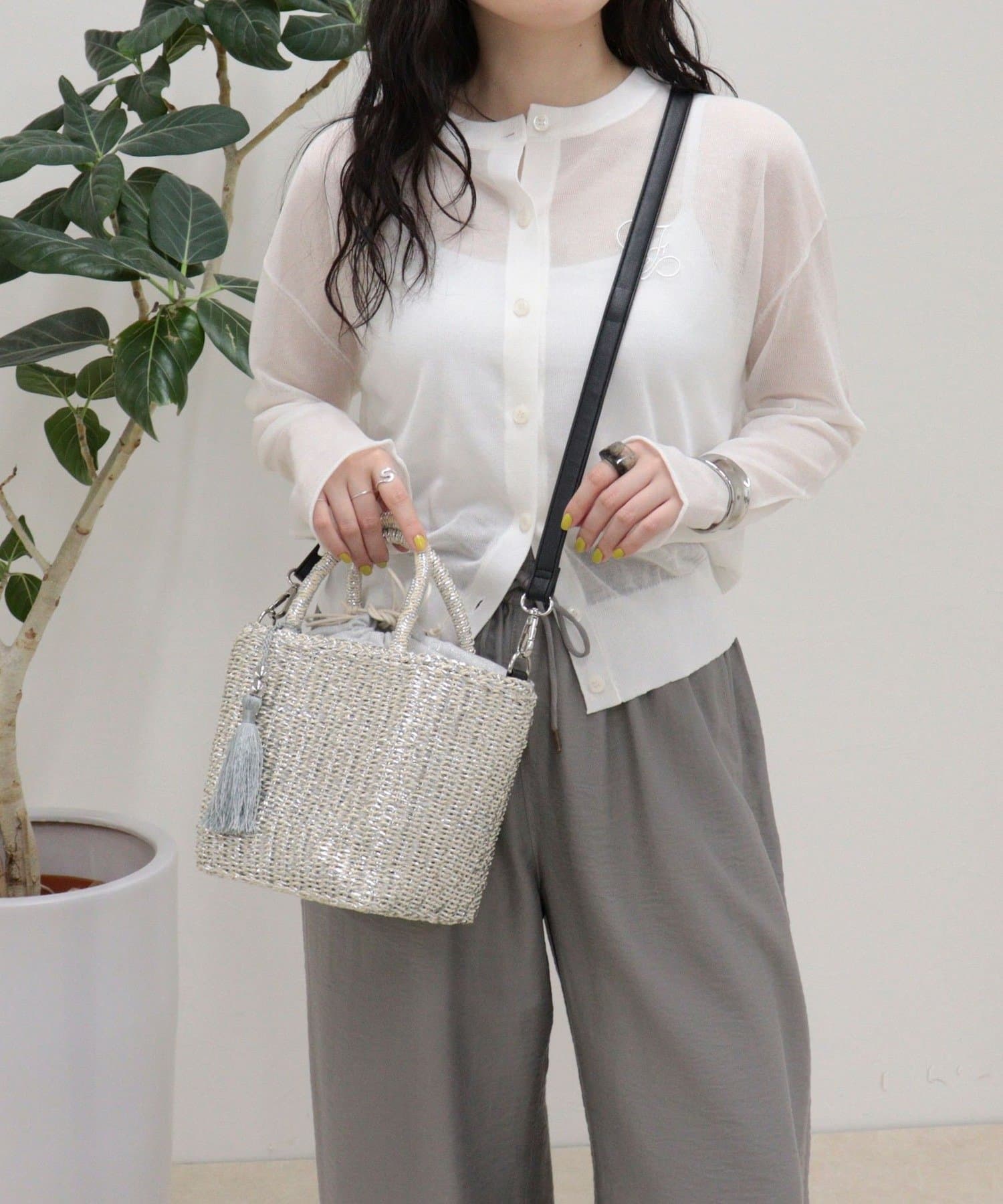 FREDY & GLOSTER(フレディ アンド グロスター) タッセル付メタルフィルム２WAYバッグ