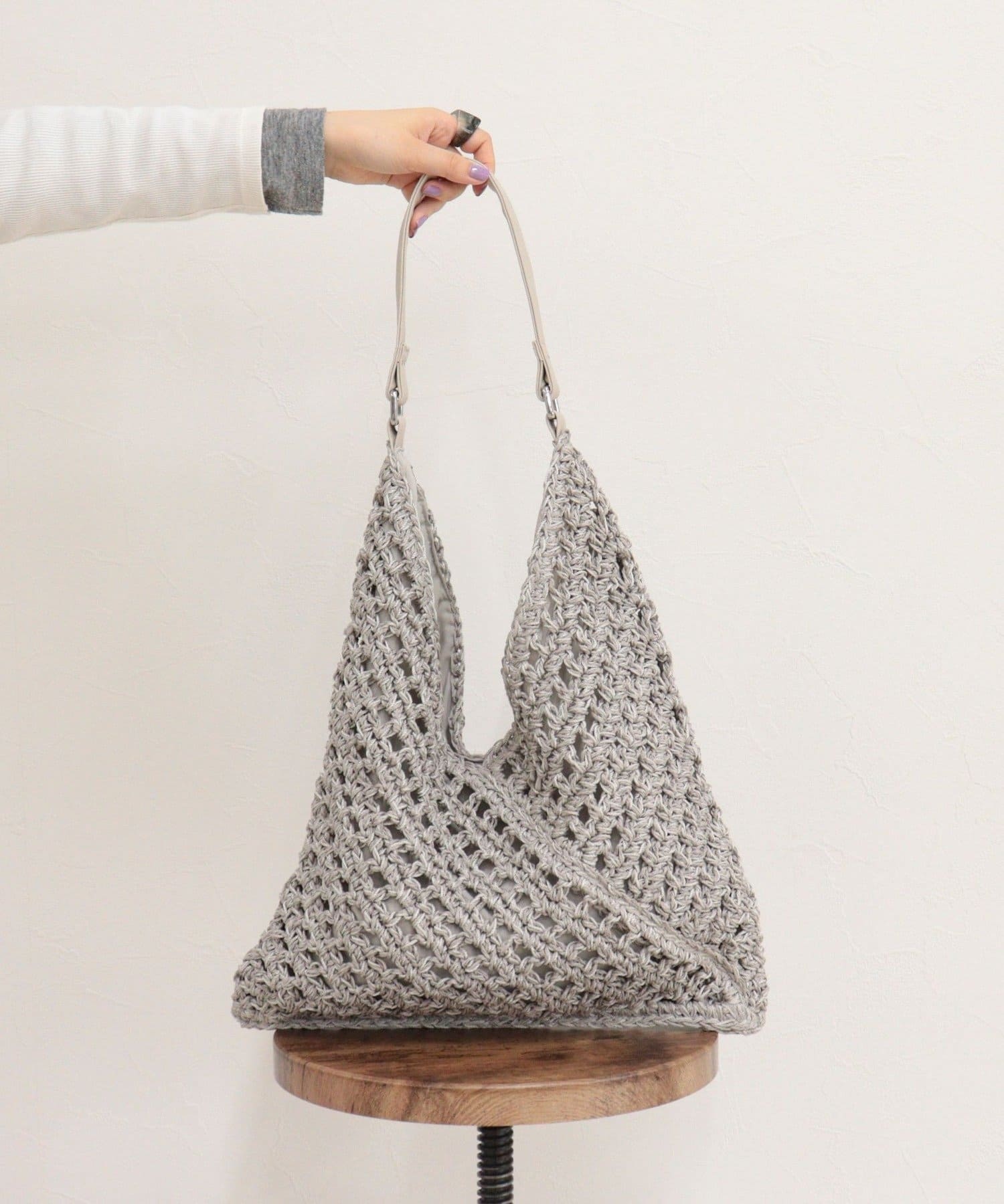 FREDY & GLOSTER(フレディ アンド グロスター) ミックスヤーンペーパー三角バッグ